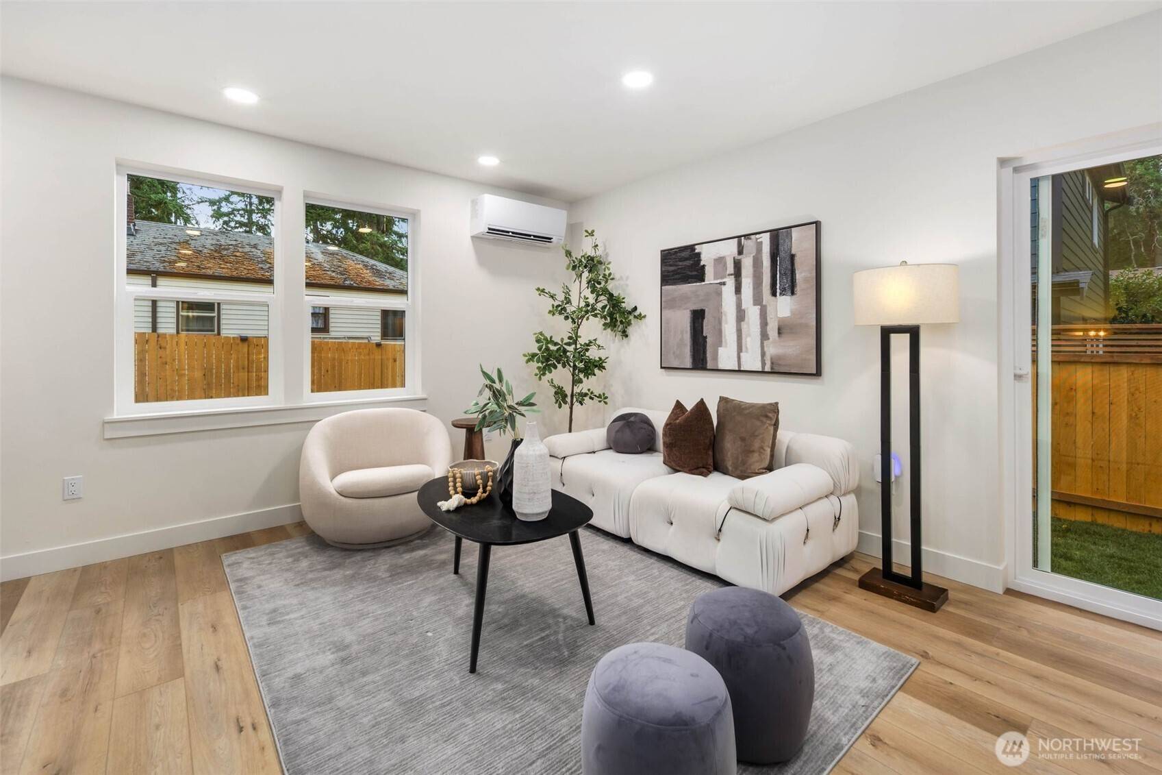 Seattle, WA 98177,14035 2nd AVE NW #B