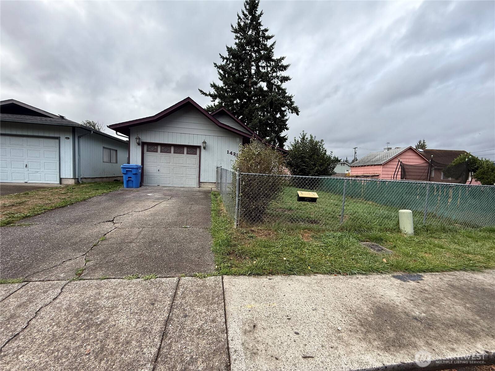 Kelso, WA 98626,1421 Bowmont AVE