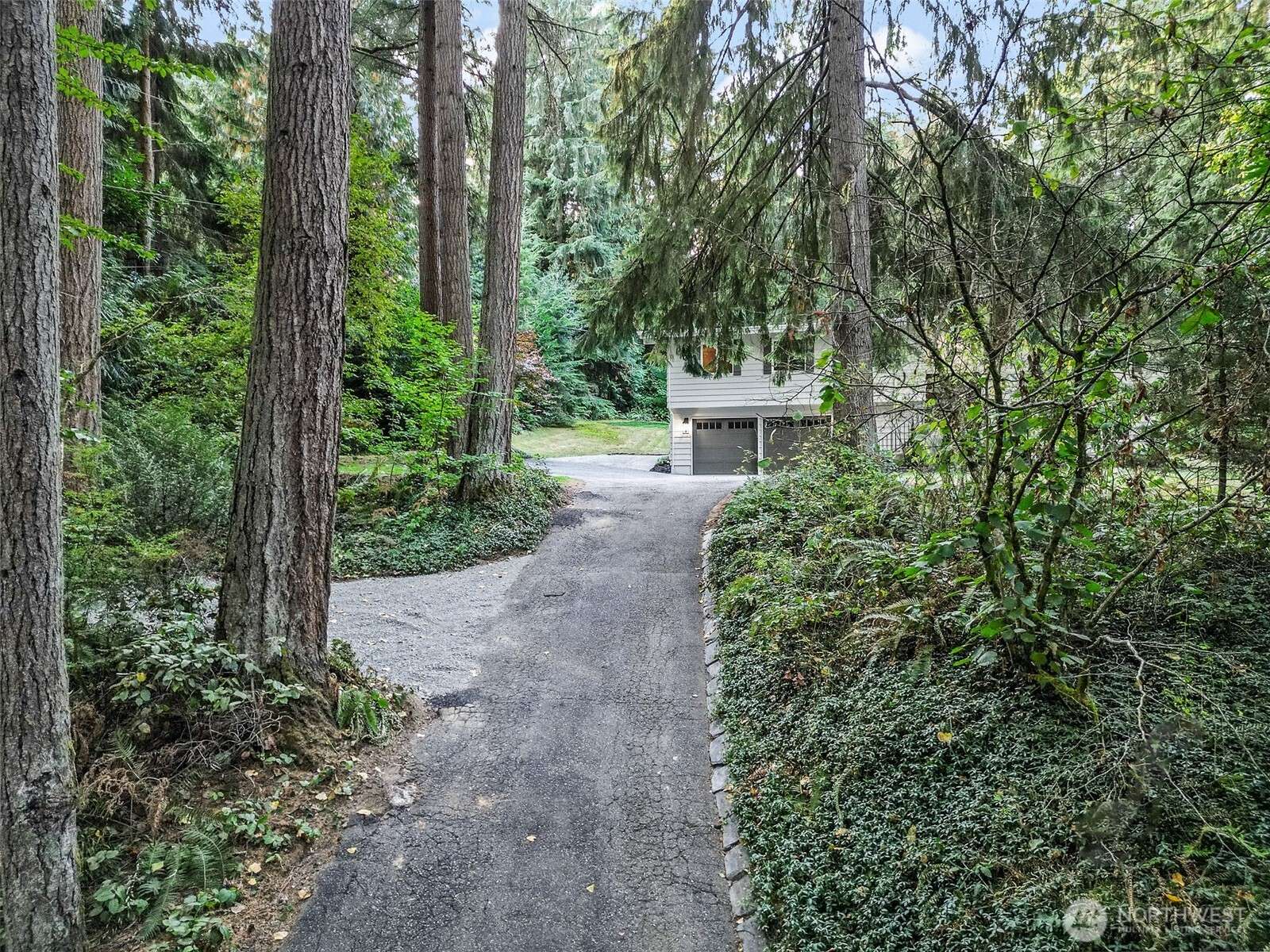 Woodinville, WA 98072,17525 164th AVE NE