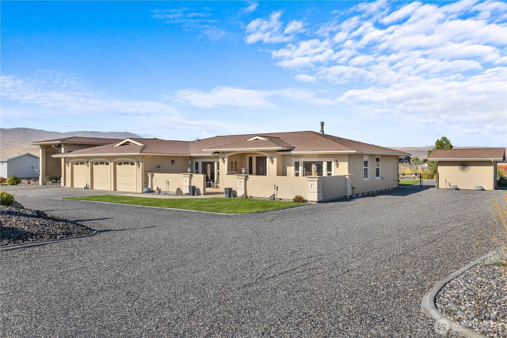 Mattawa, WA 99349,704 Desert Aire Dr SW