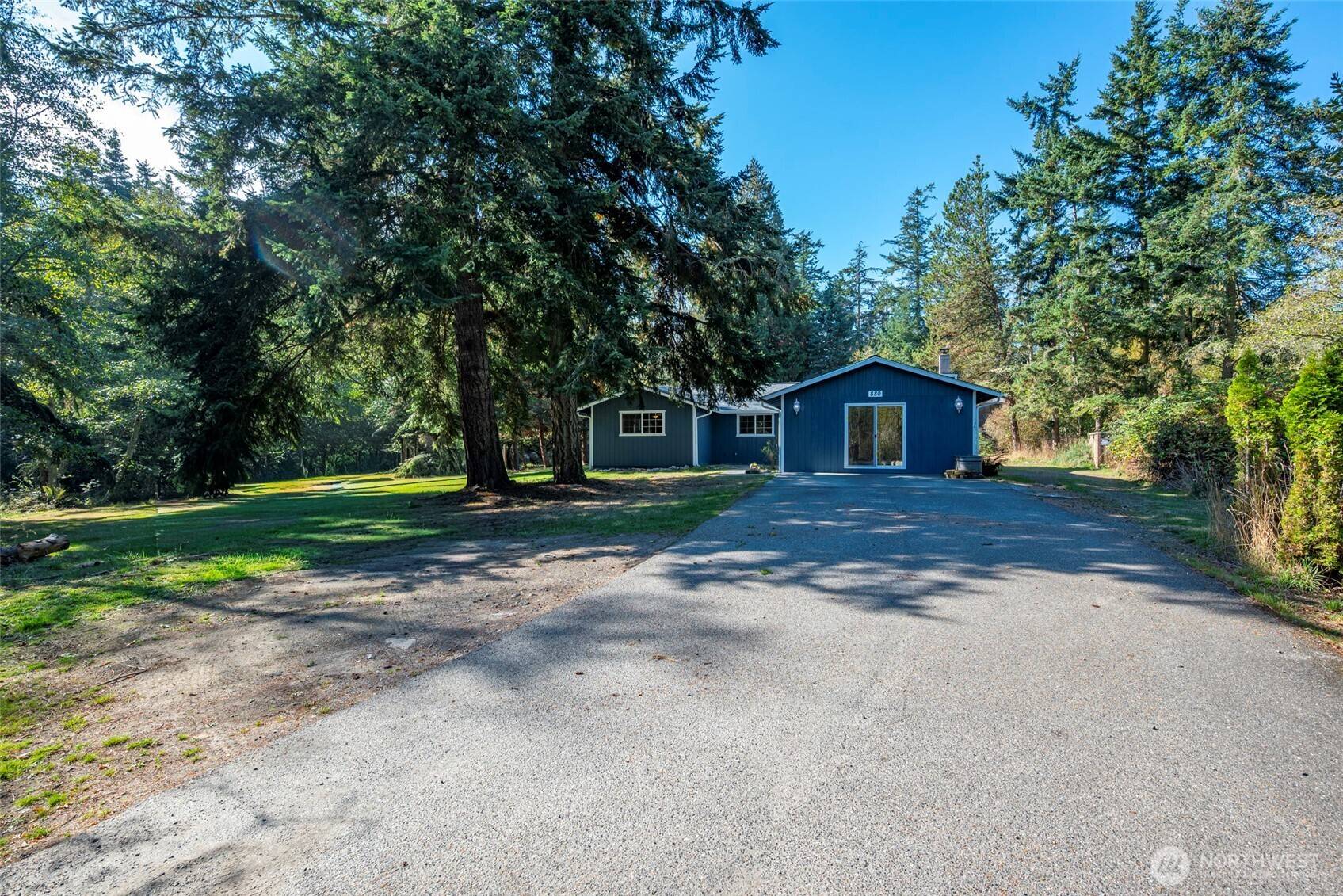 Oak Harbor, WA 98277,880 Quail LN