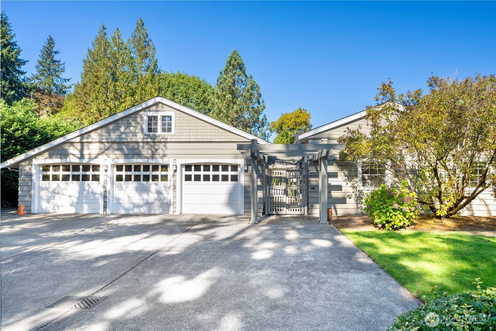 Medina, WA 98039,1601 77th AVE NE