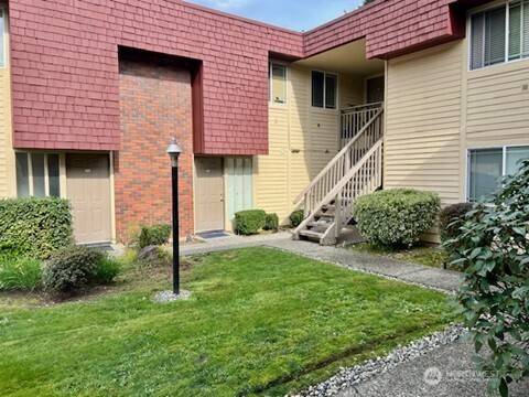 Bellevue, WA 98007,14200 SE 6th ST #84