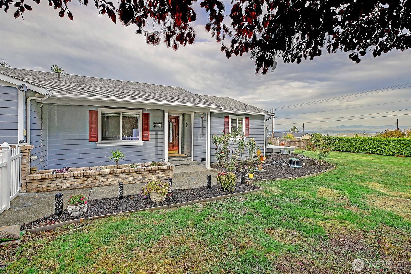 Camano Island, WA 98282,317 Teresa ST