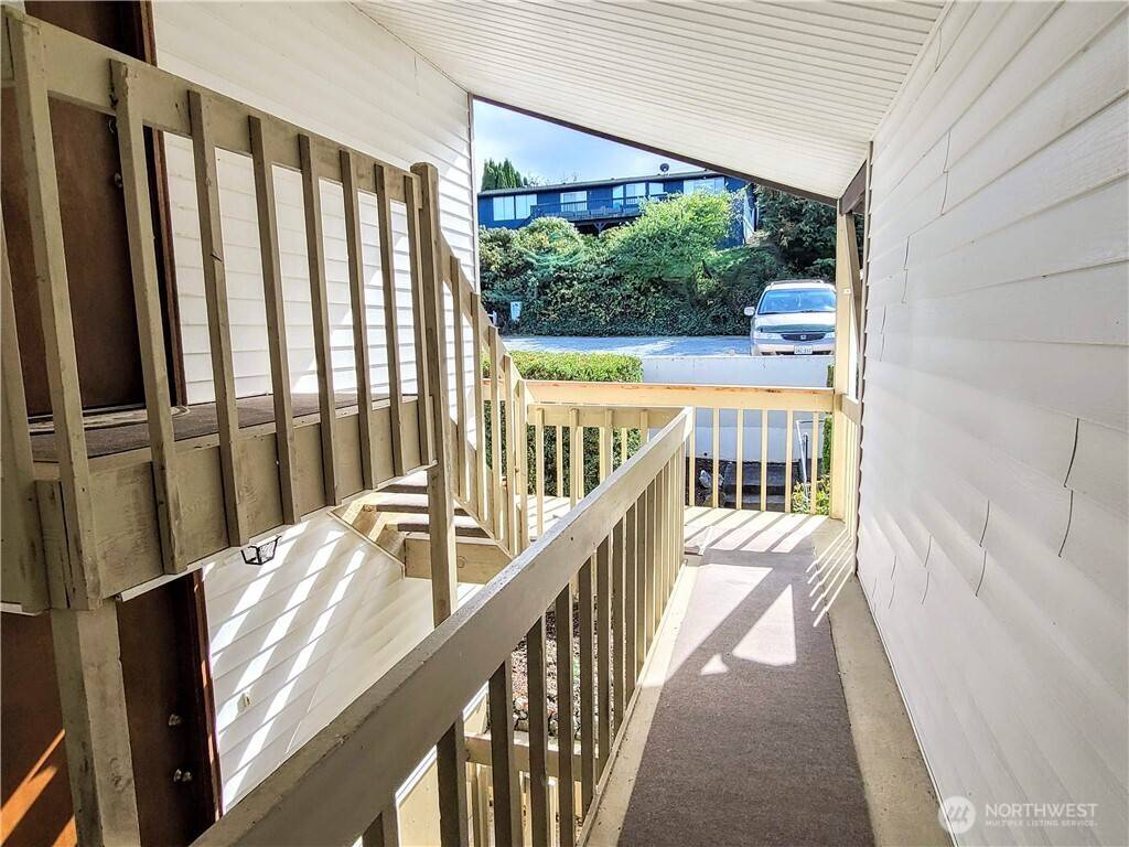 Camano Island, WA 98282,184 Belvedere ST #3
