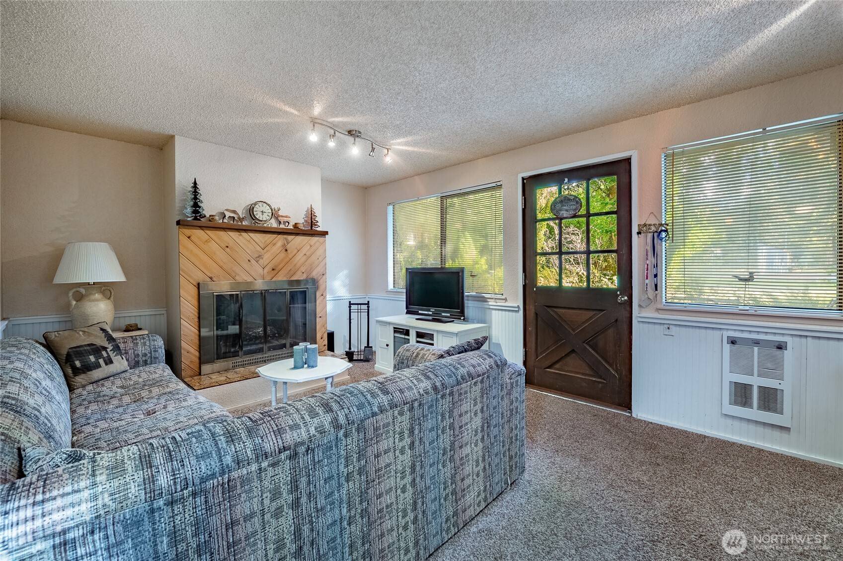 Glacier, WA 98244,7018 Olympus WAY