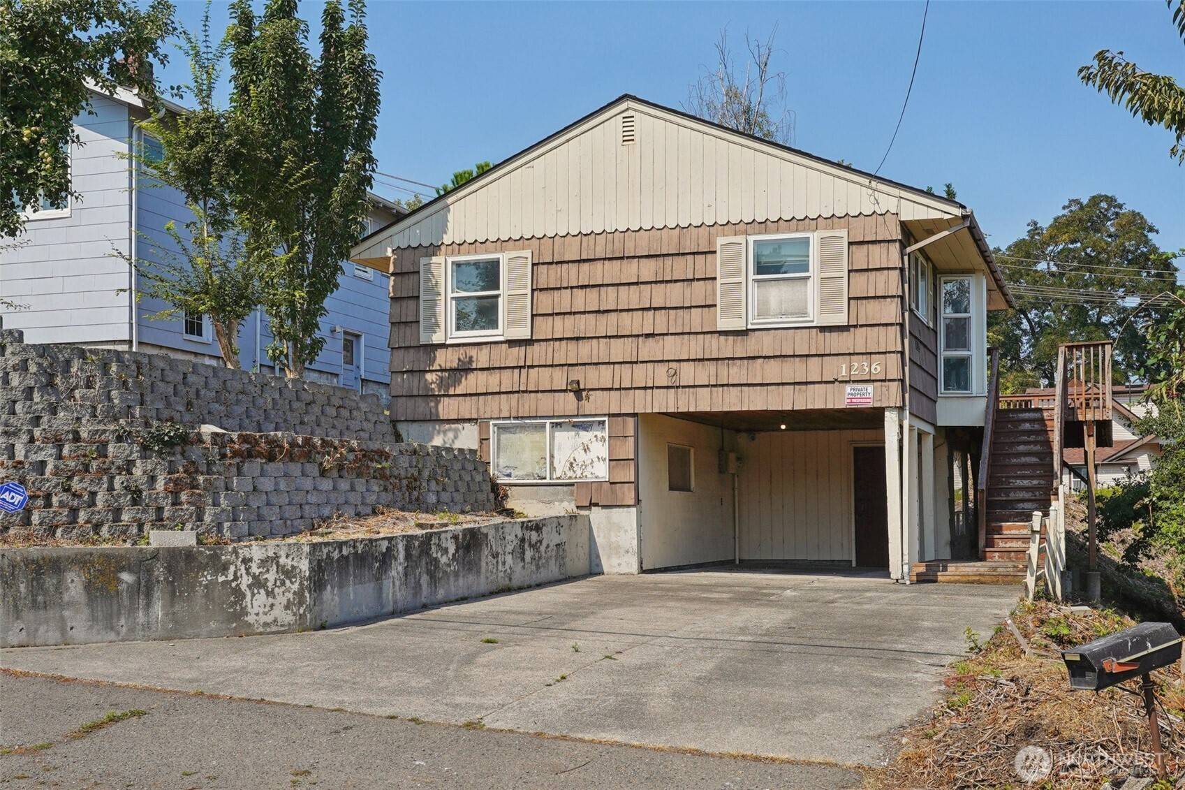 Seattle, WA 98108,1236 S Director ST