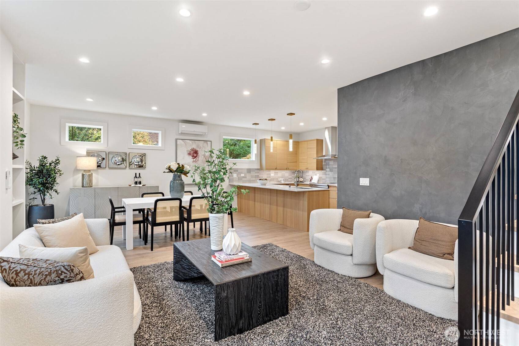 Seattle, WA 98117,8001 25th AVE NW