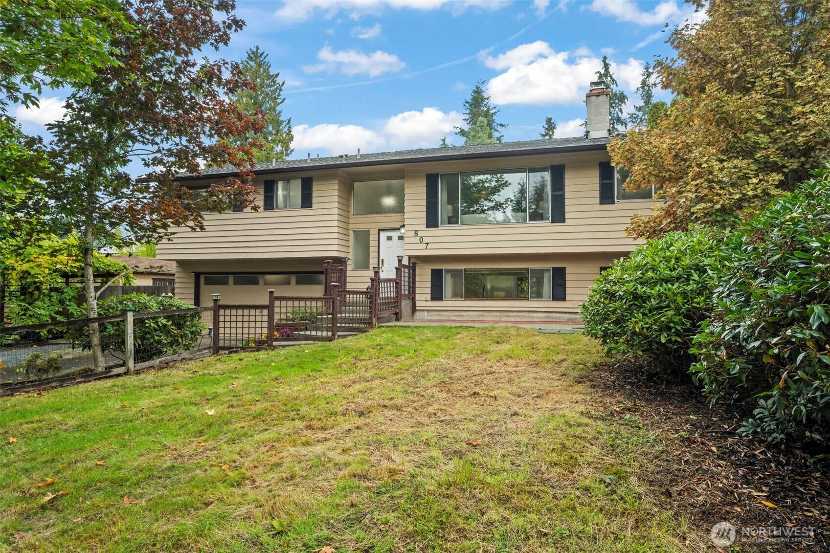 Bothell, WA 98012,807 Grimes RD