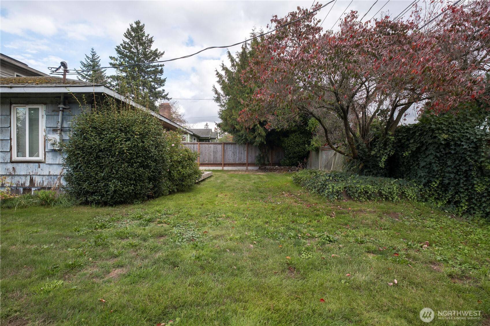 Burien, WA 98168,2306 S 128th ST