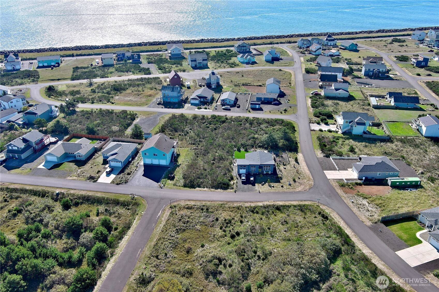 Ocean Shores, WA 98569,1420 Diamond Head AVE SW