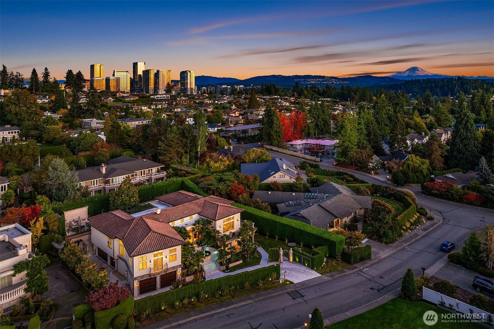 Clyde Hill, WA 98004,1322 91st AVE NE