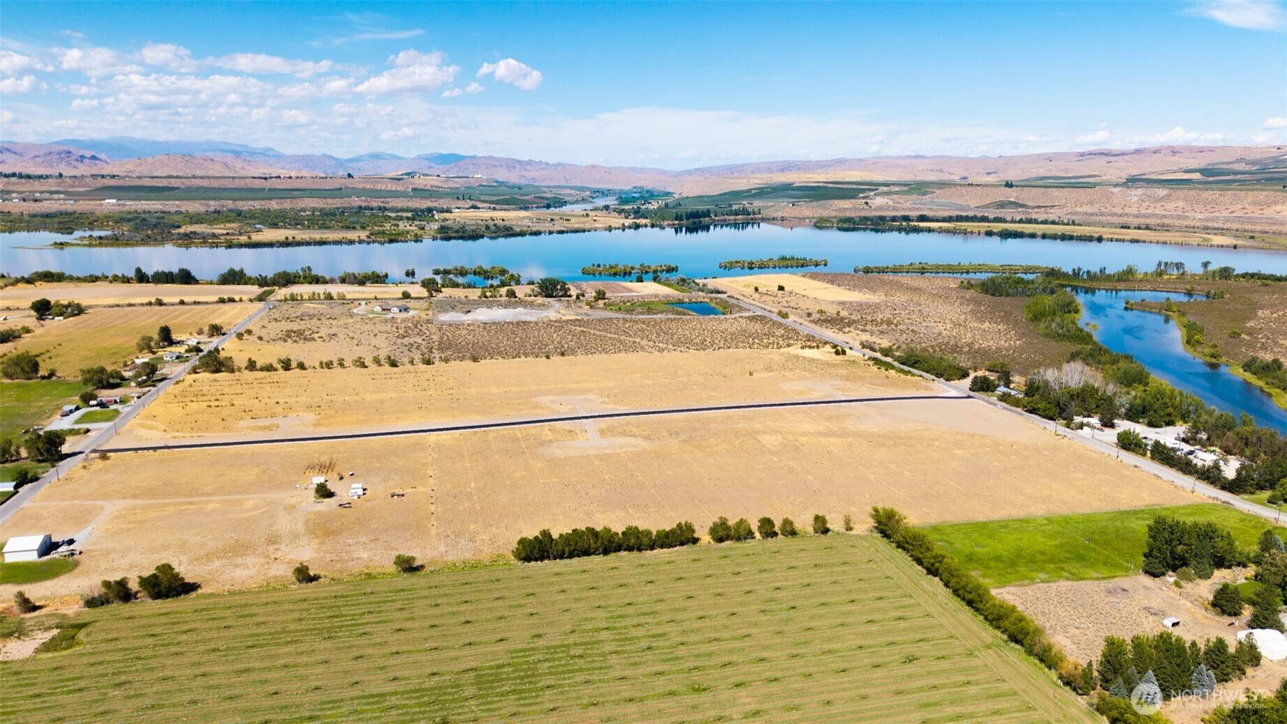 Brewster, WA 98812,2 Solitude LN