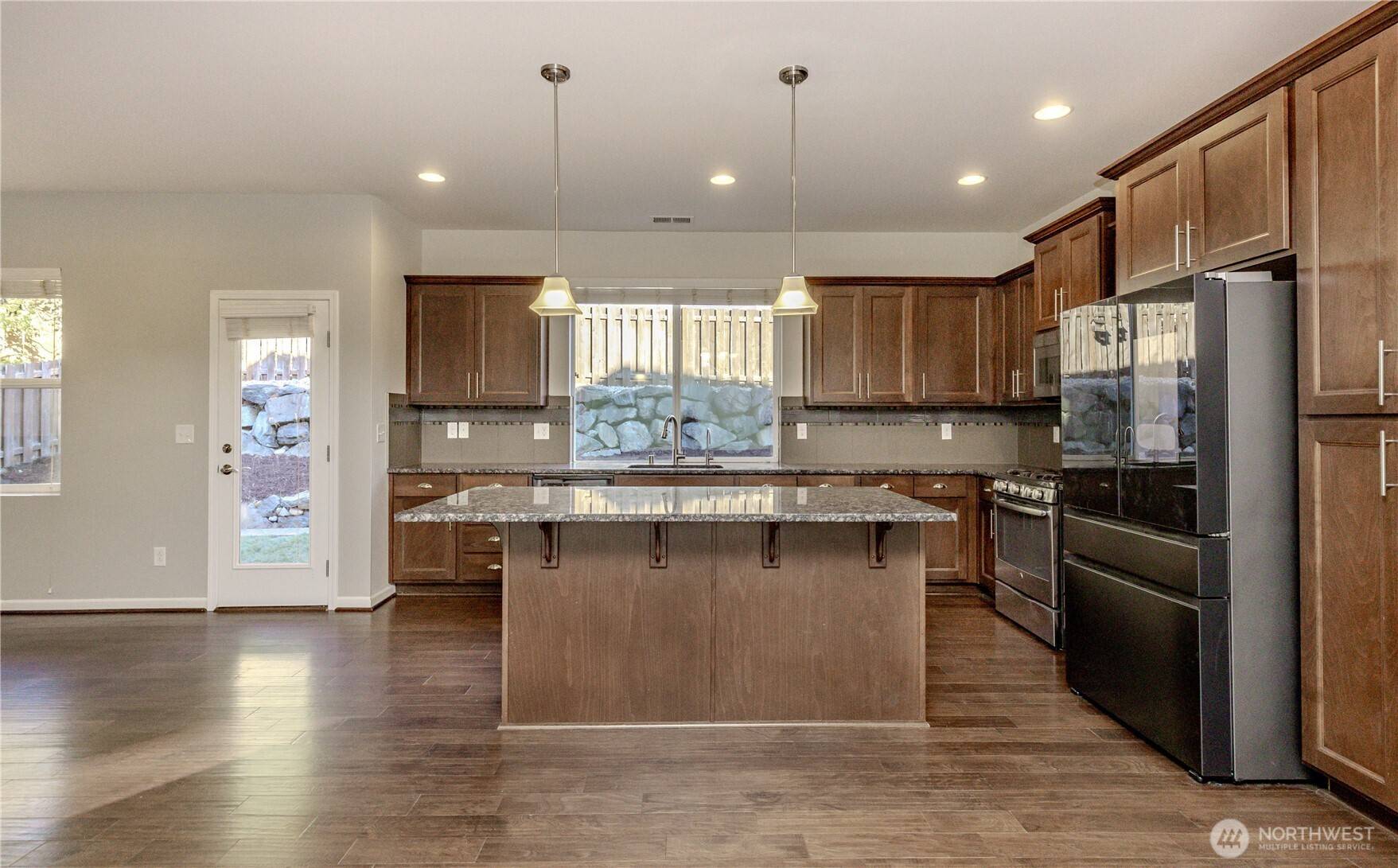 Maple Valley, WA 98038,27434 210th AVE SE