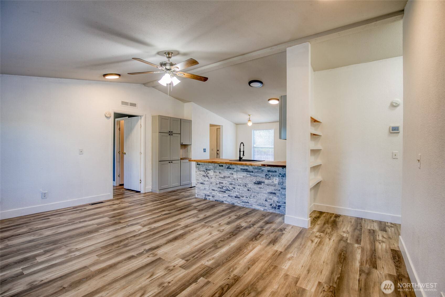 Aberdeen, WA 98520,115 E Mohler