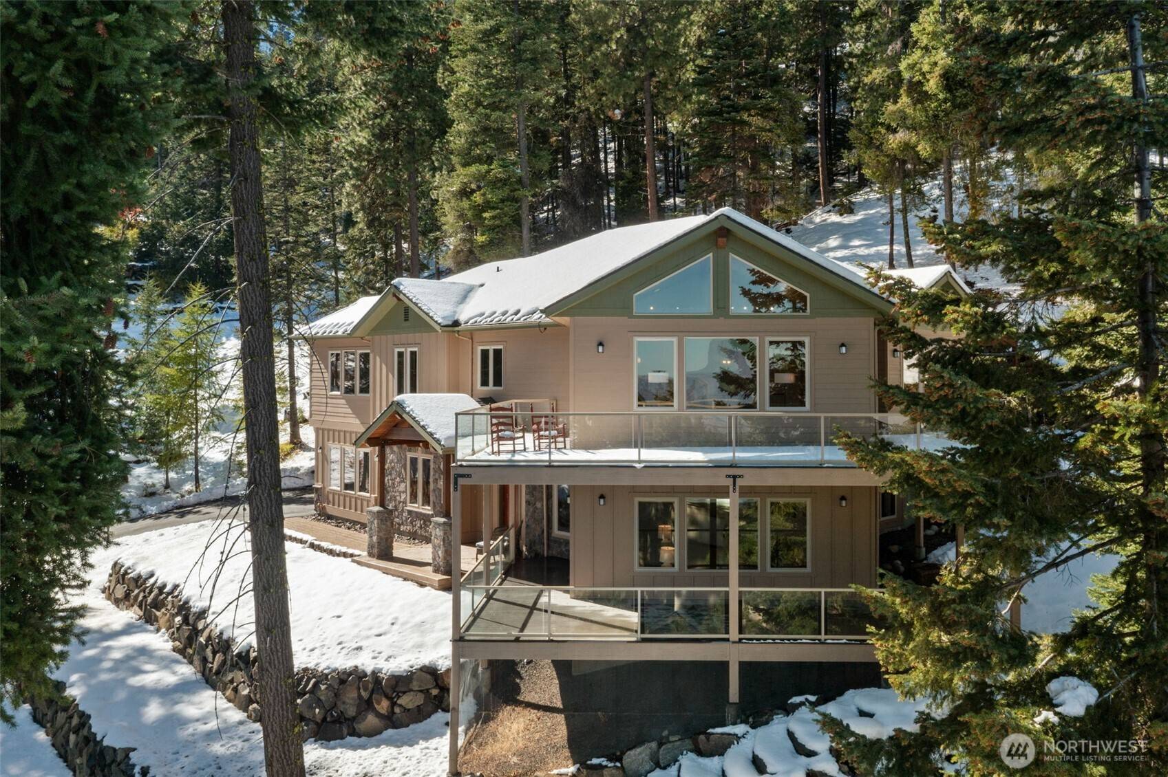 Wenatchee, WA 98801,6760 Forest Ridge DR