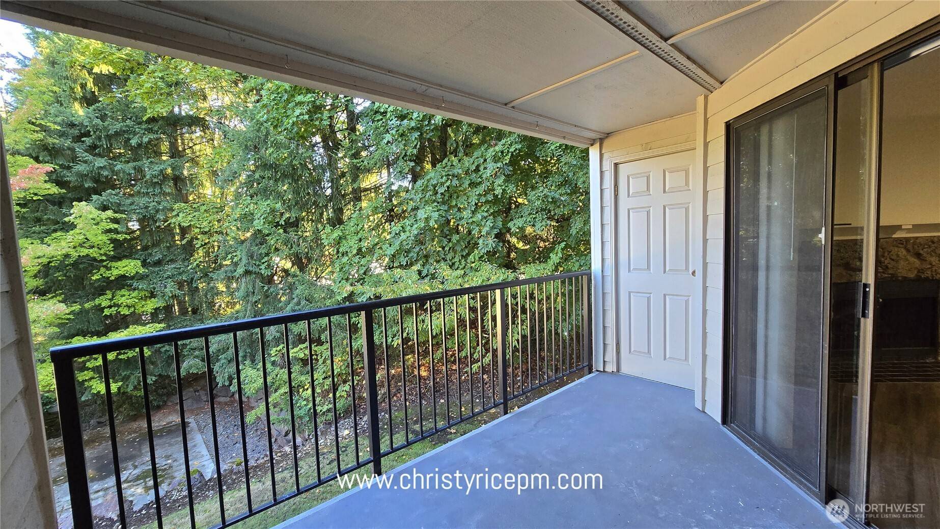 Kirkland, WA 98034,12515 NE 116th ST #B23