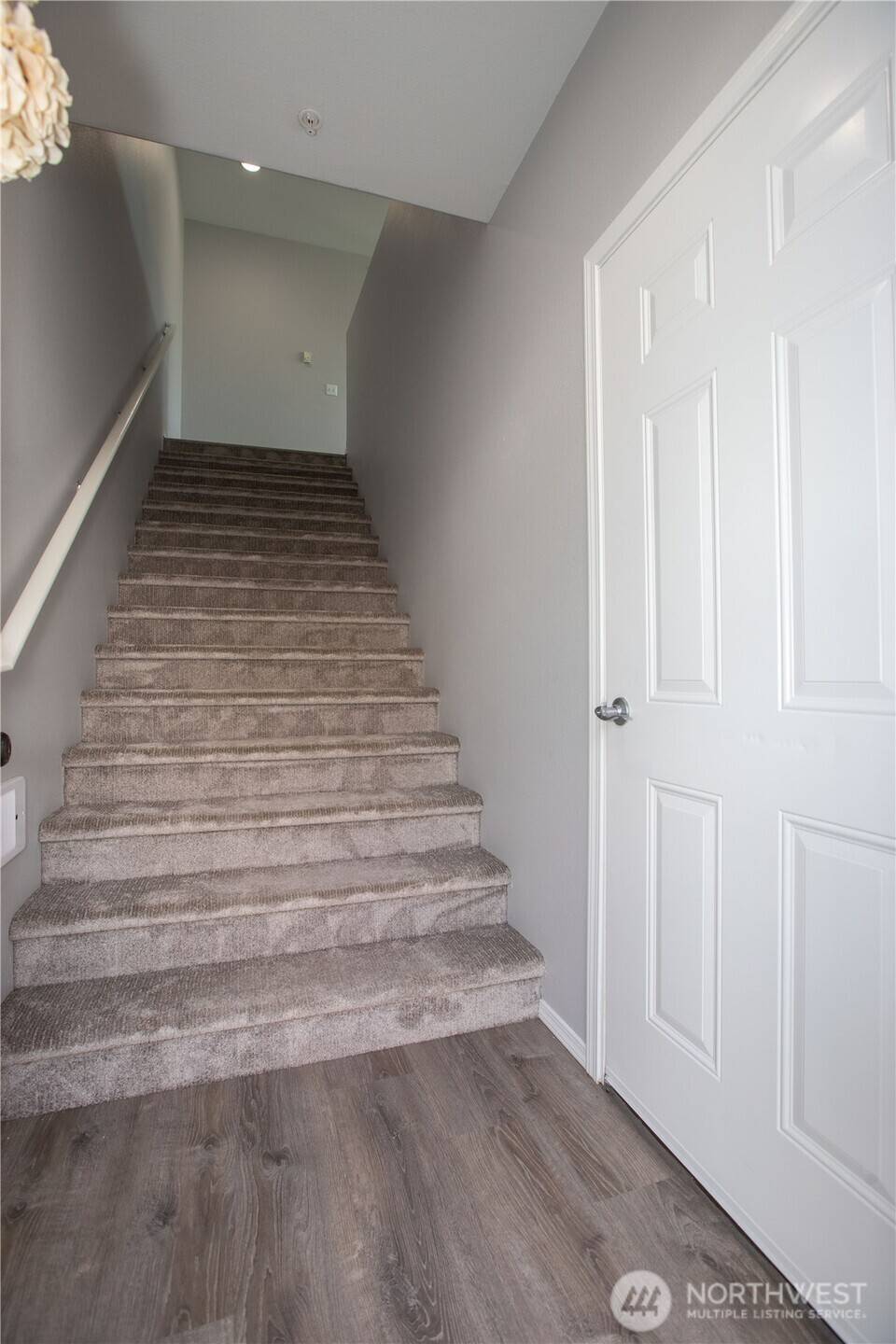 Dupont, WA 98327,1975 Garry Oaks Ave #C