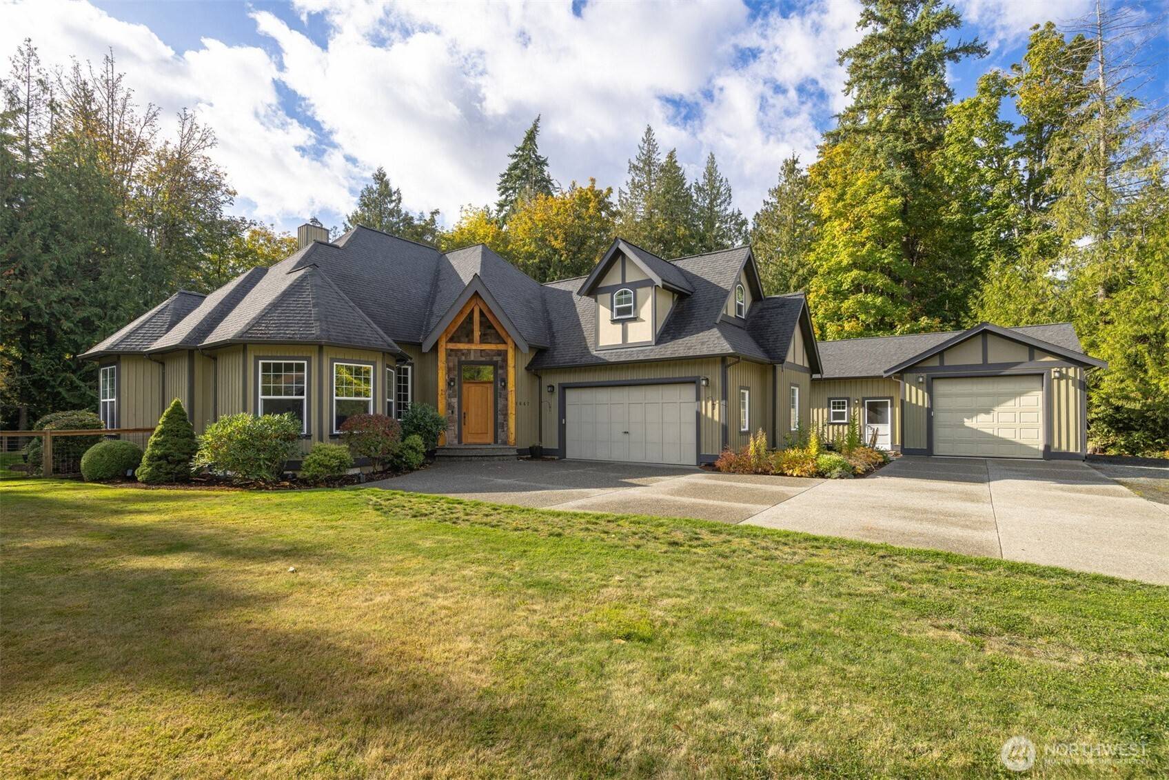 Bellingham, WA 98226,1647 Mt Baker Hyw