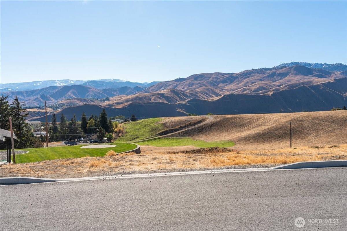 Wenatchee, WA 98801,21 Margaret LN