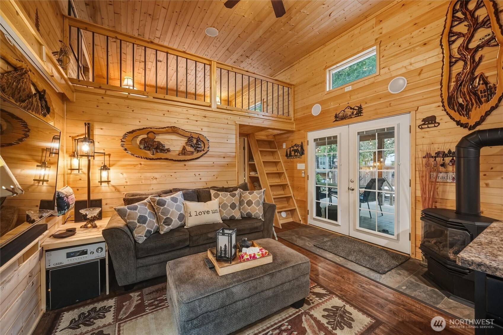 Sumas, WA 98295,1015 Maple LN