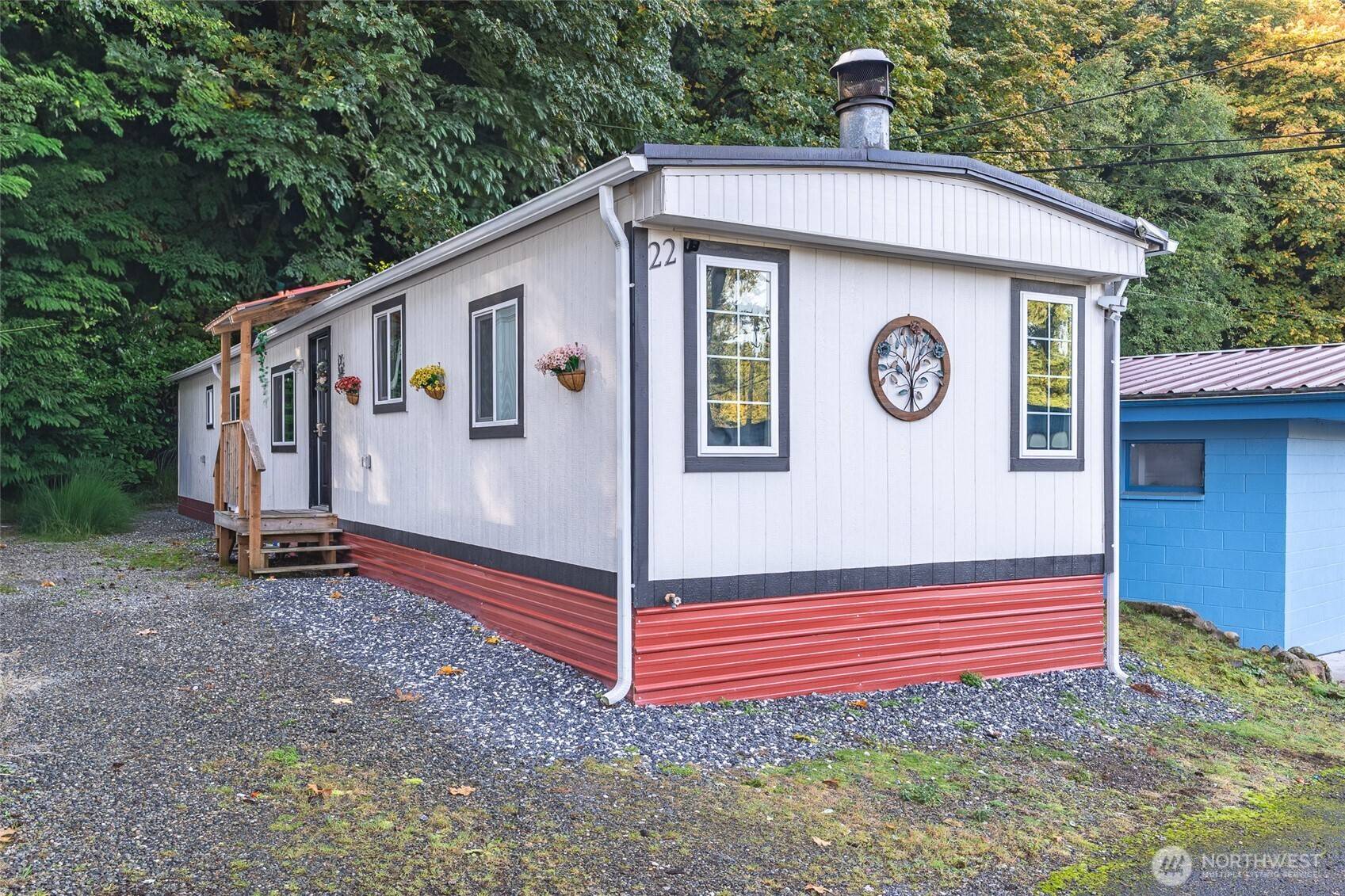 Renton, WA 98058,16405 Maple Valley Hwy #22