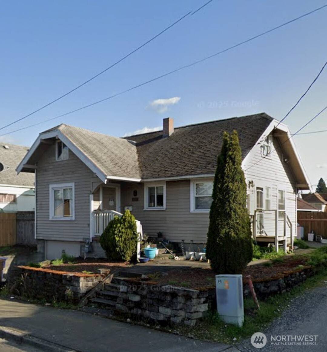 Tacoma, WA 98404,812 E 38th ST