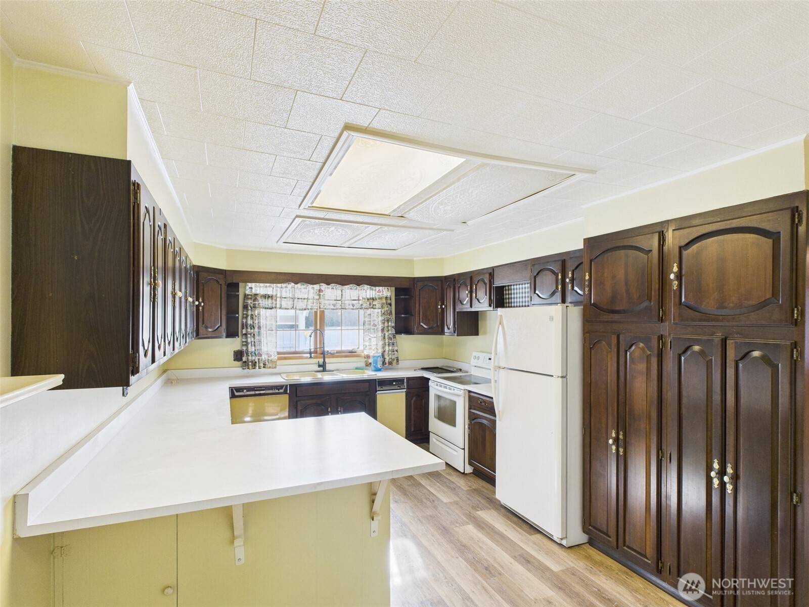 Republic, WA 99166,124 W 9th