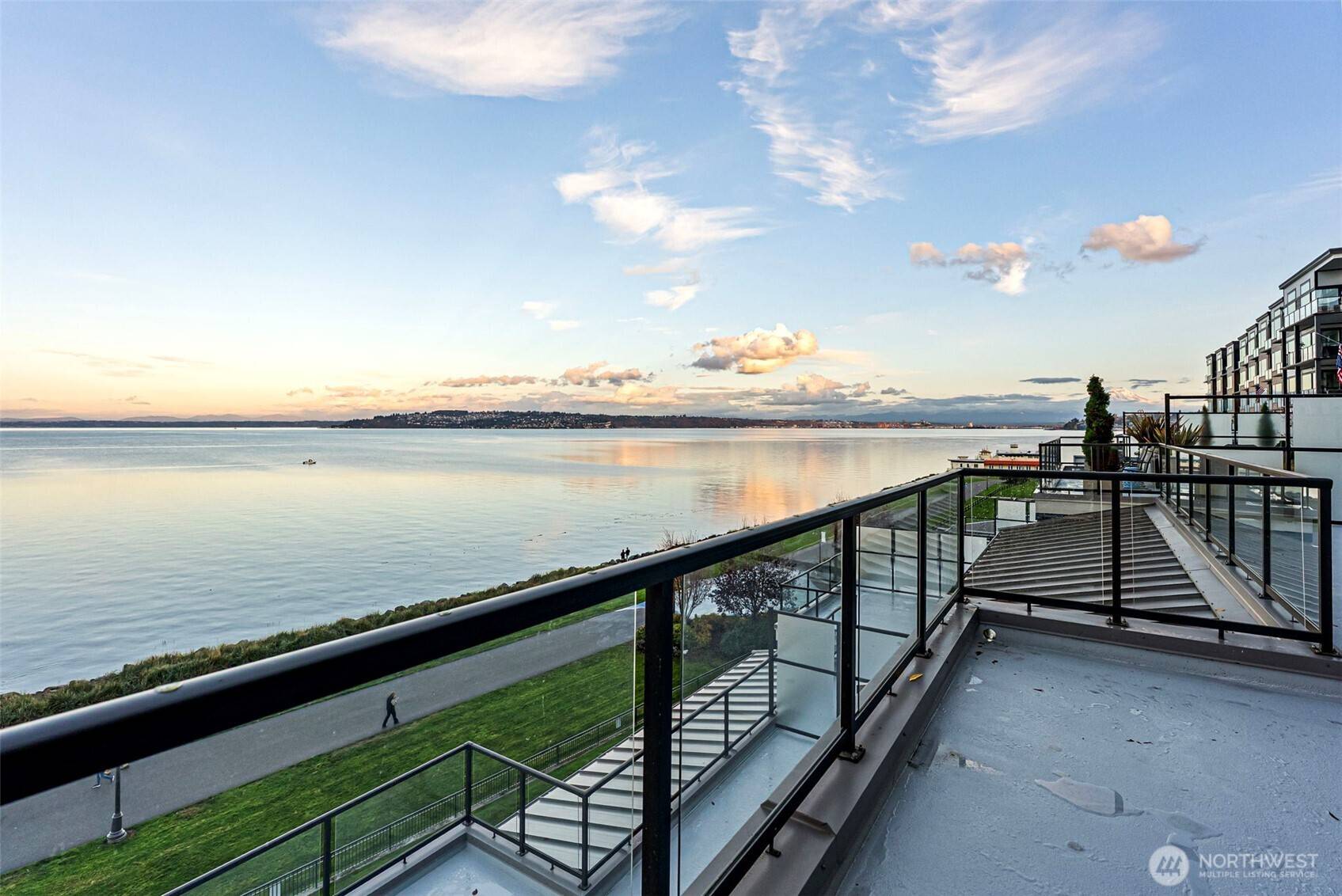 Tacoma, WA 98407,4961 Main St #503