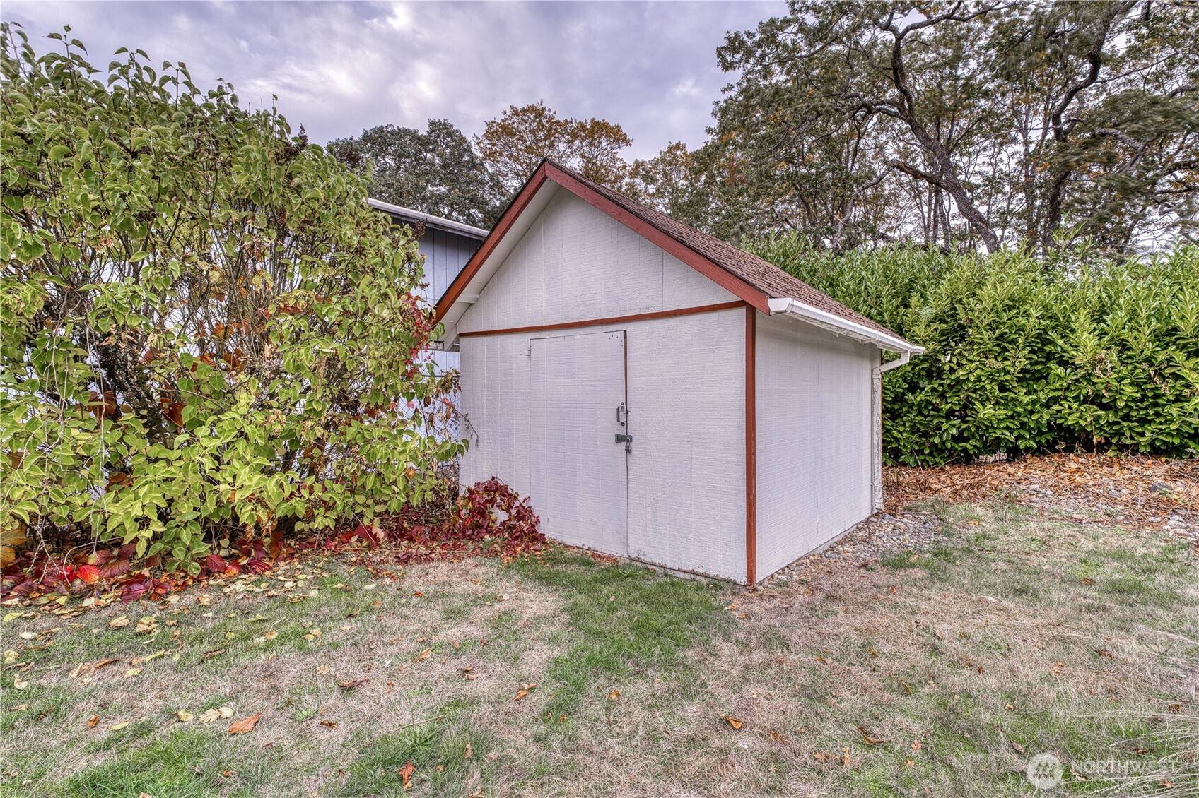 Lakewood, WA 98499,3321 88th ST S