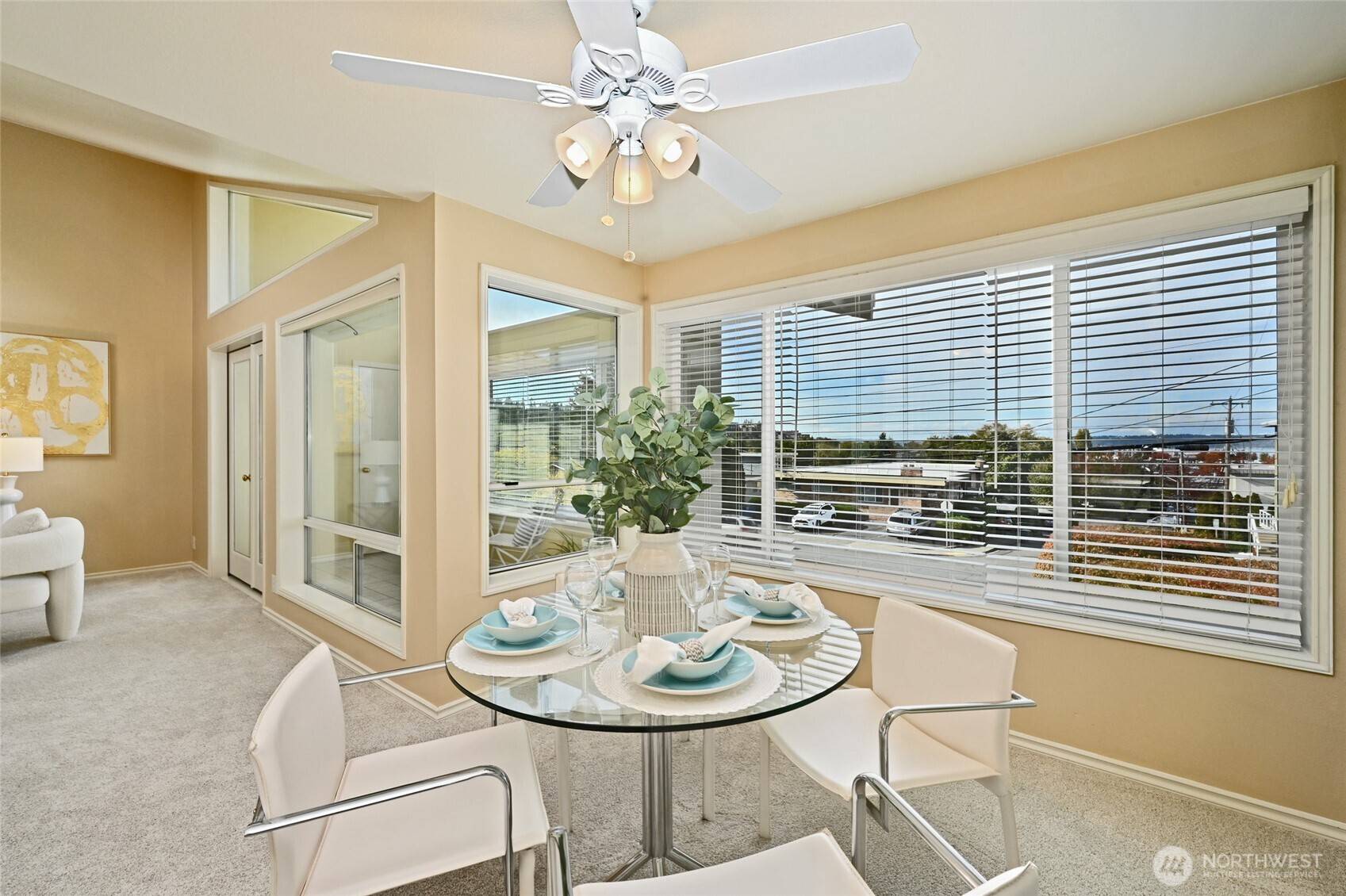 Edmonds, WA 98020,233 3rd AVE S #304