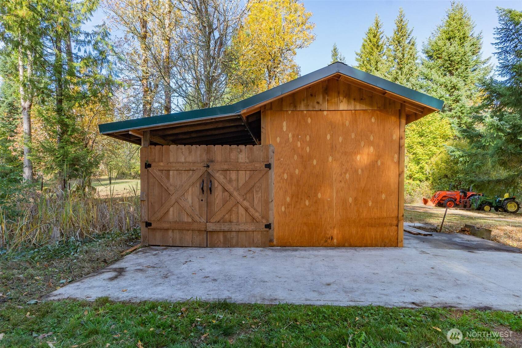 Rainier, WA 98576,17328 Mulqueen RD SE