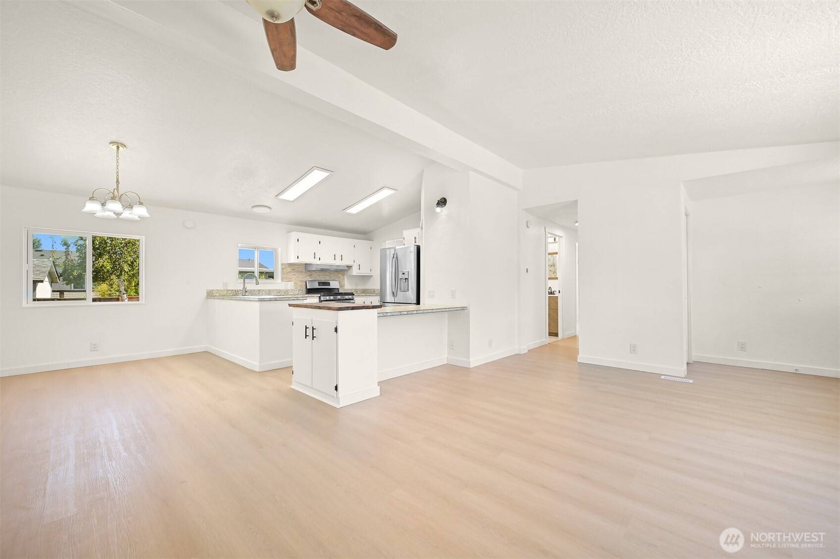 Blaine, WA 98230,8356 Seawan PL