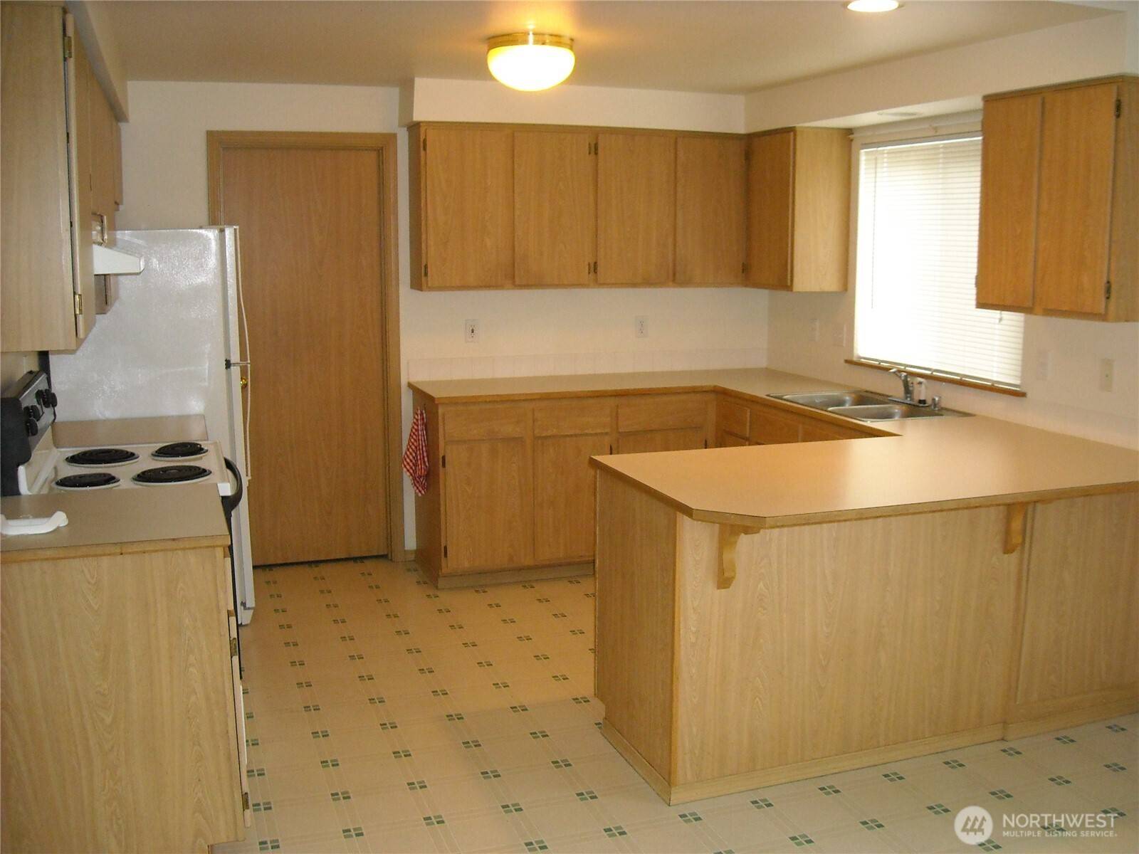 Marysville, WA 98270,5519 67th AVE NE #A & B