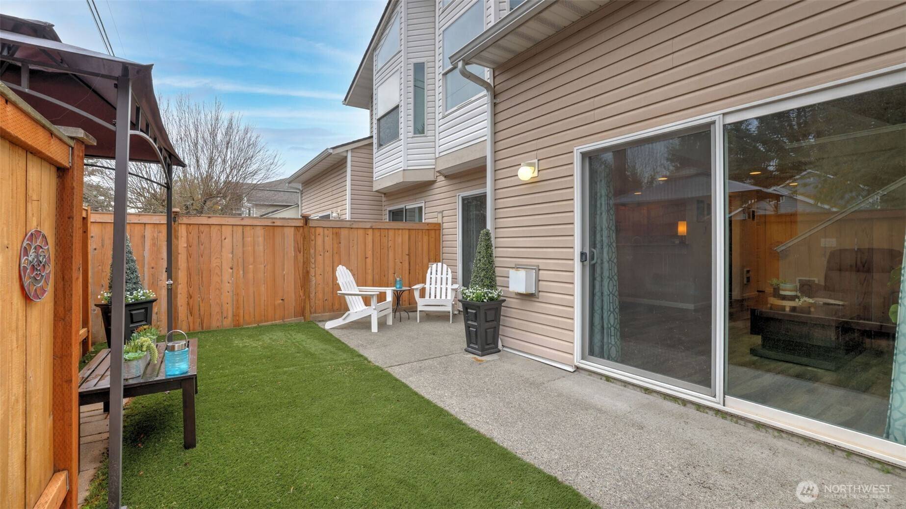 Everett, WA 98208,2001 120th PL SE #2-105