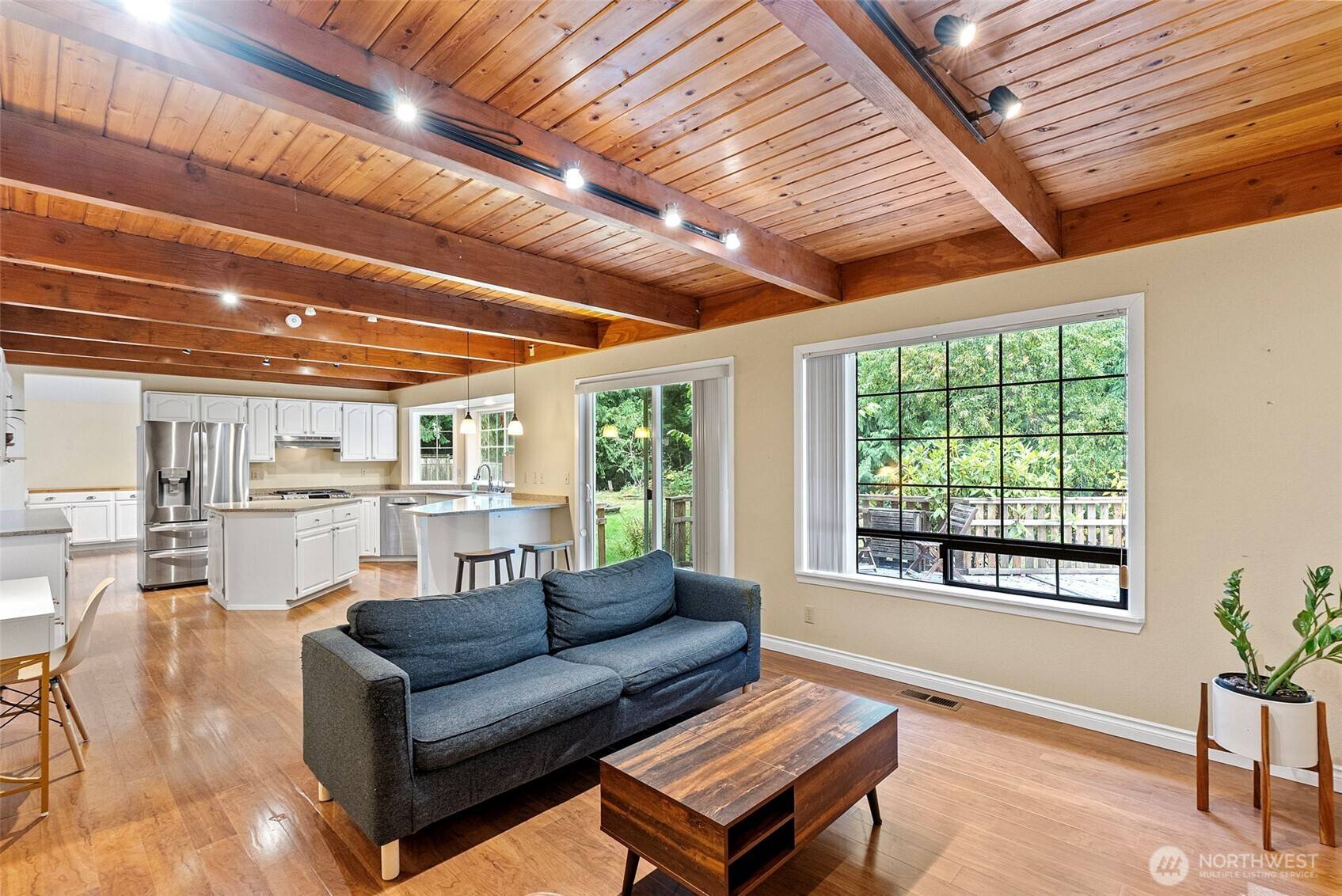 Bremerton, WA 98311,965 NE Milton Ct