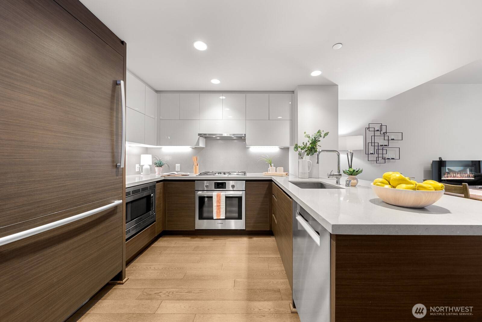 Seattle, WA 98121,583 Battery ST #309N