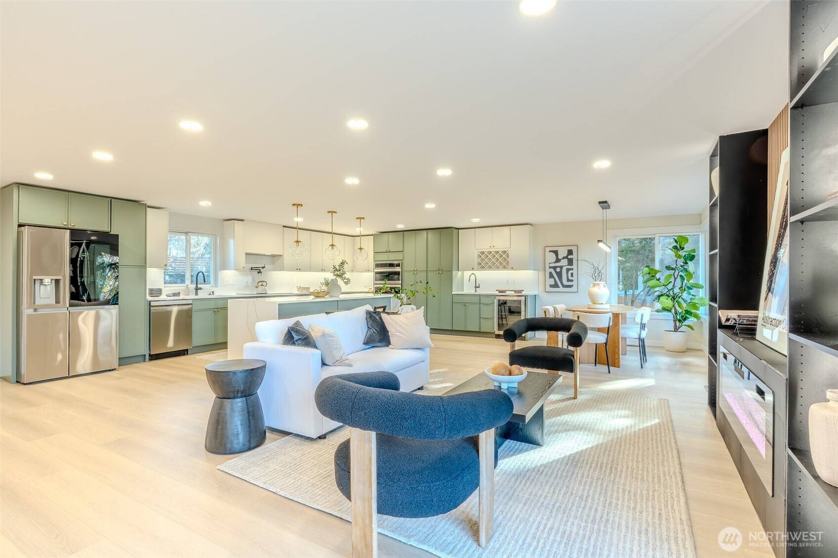 Renton, WA 98055,16425 Benson RD S