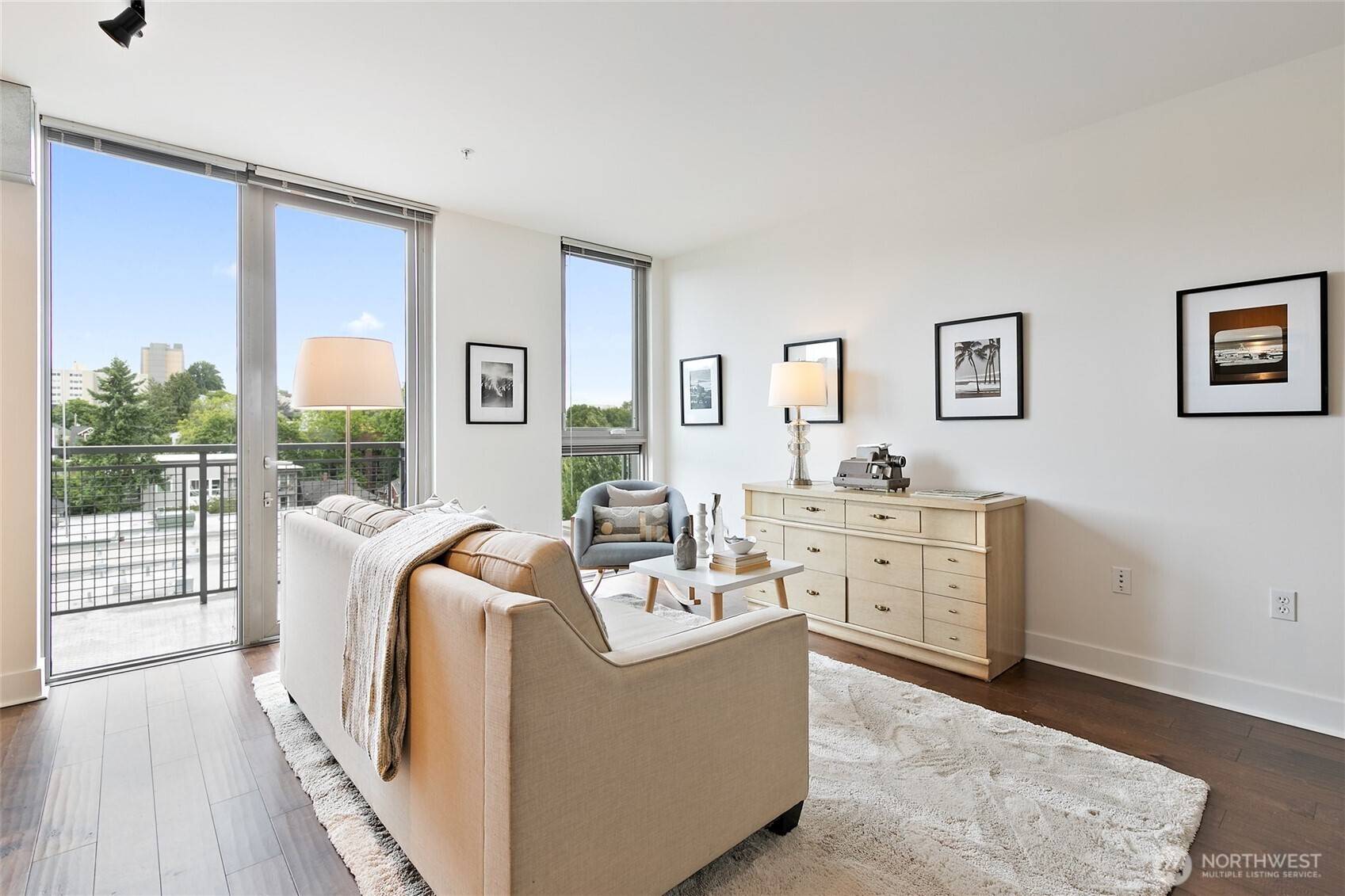 Seattle, WA 98102,530 Broadway E #612