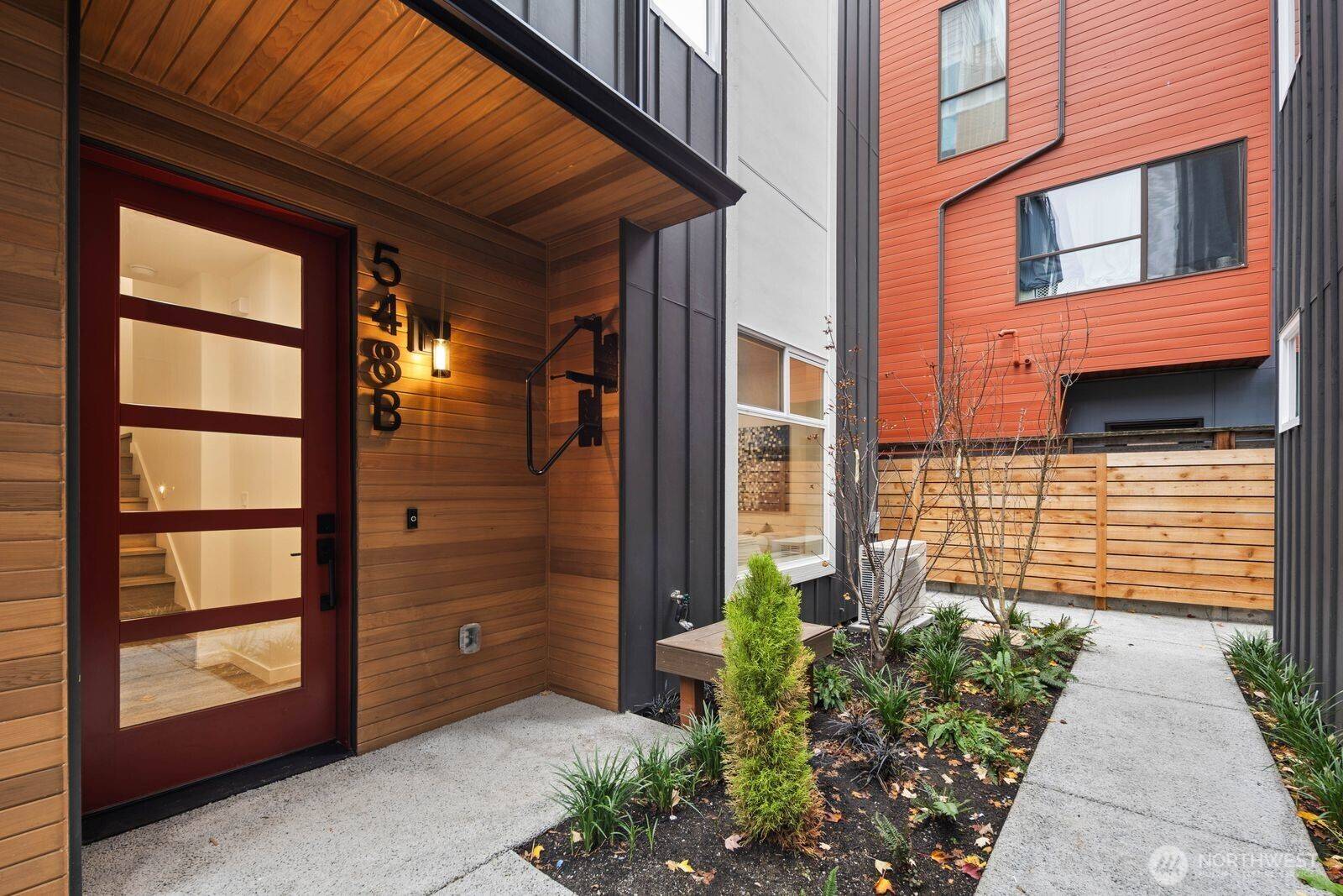 Seattle, WA 98108,548 S Cloverdale ST #B