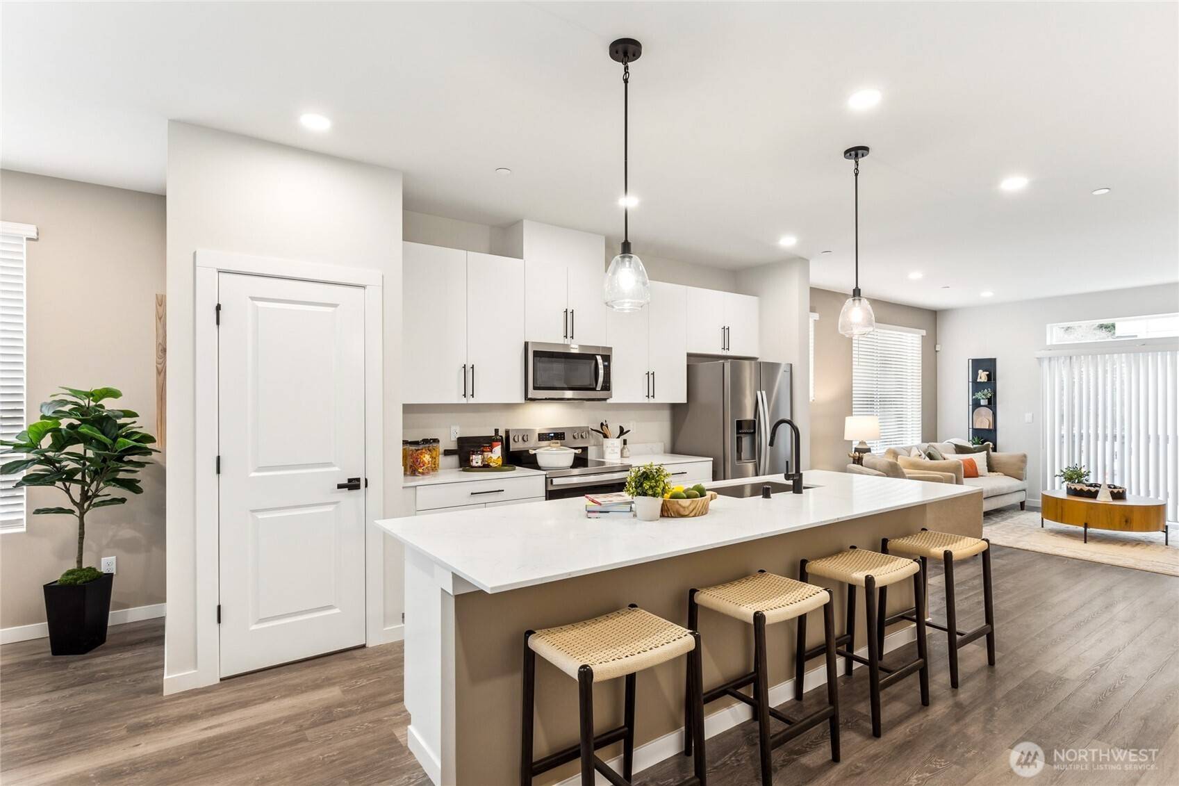 Lynnwood, WA 98087,16111 36th AVE W #B1