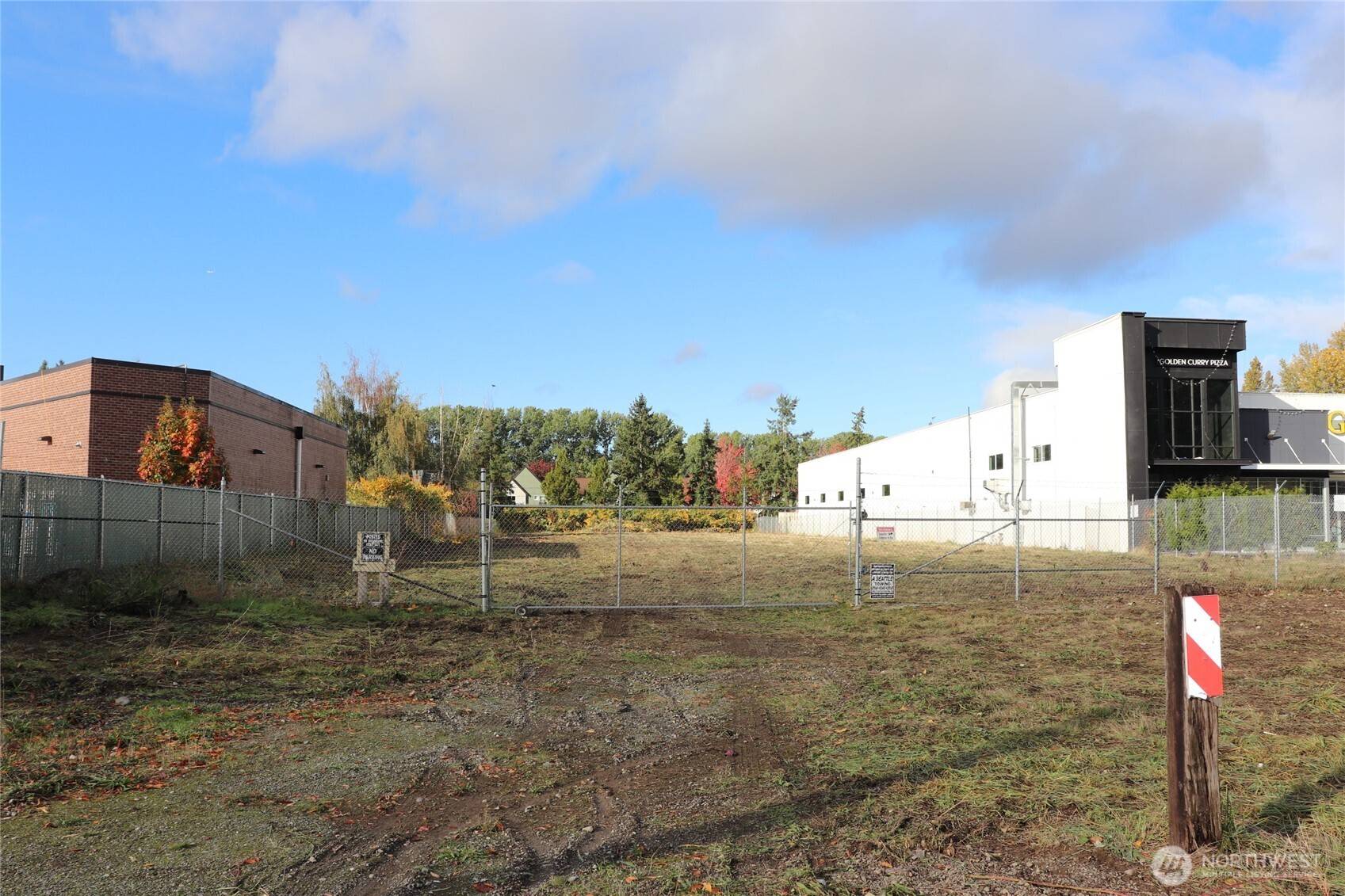 Kent, WA 98032,23809 West Valley Hwy S