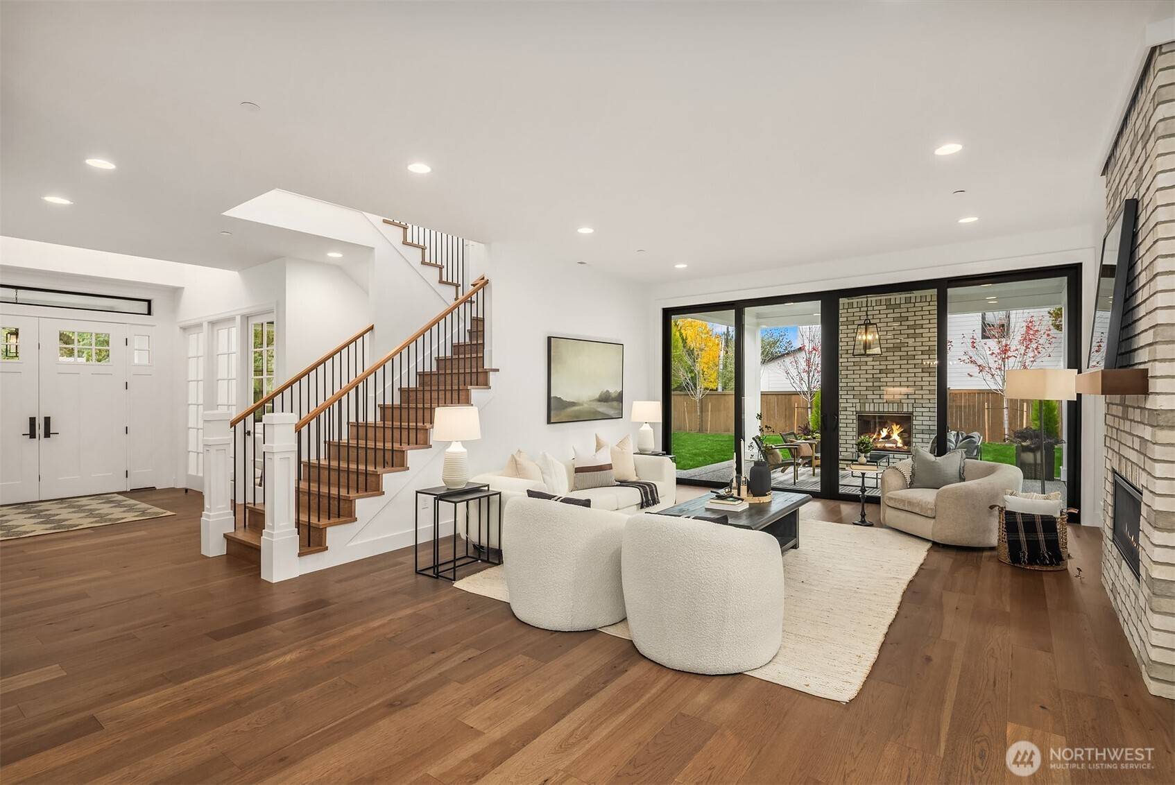 Bellevue, WA 98005,13988 SE 5th ST