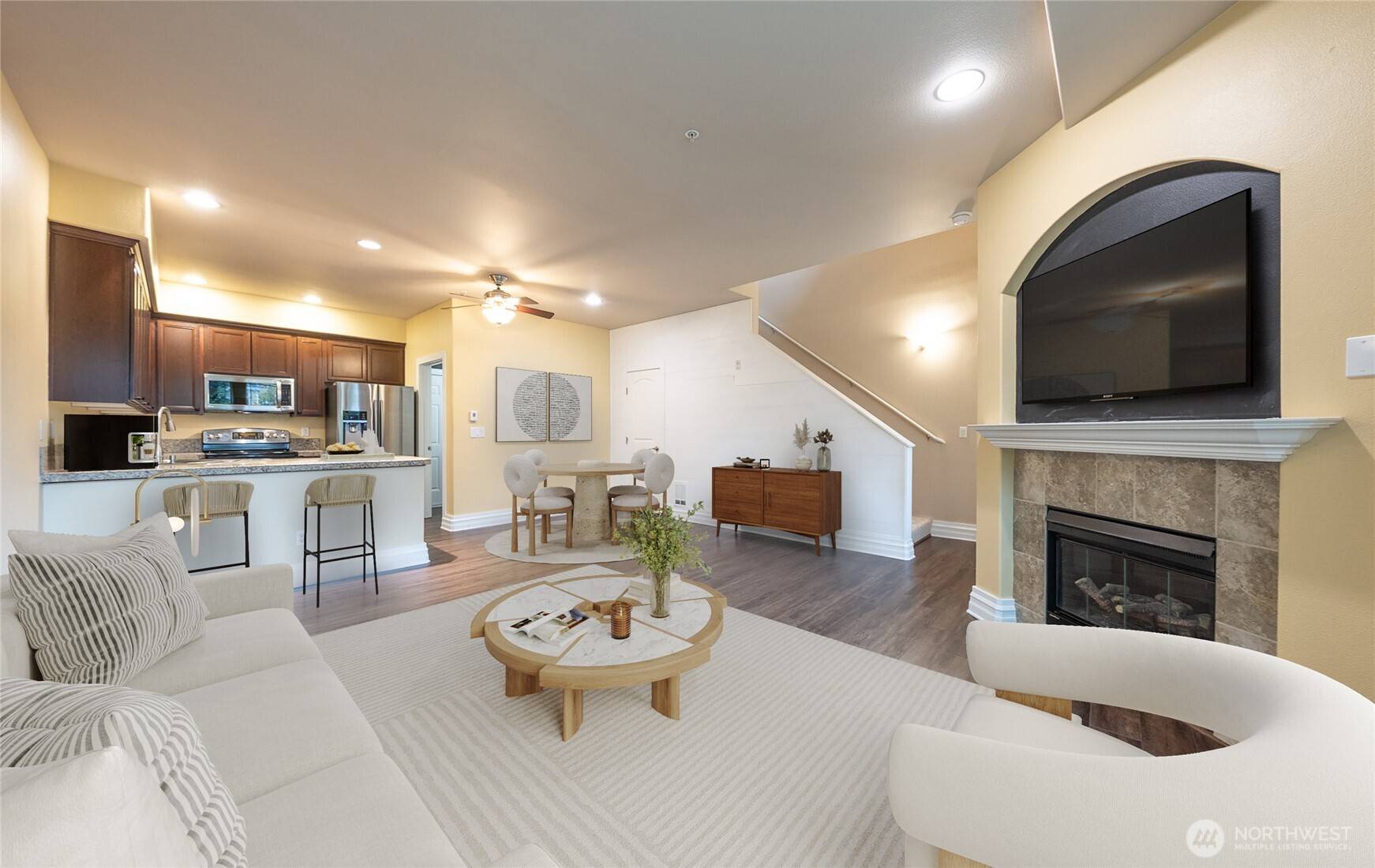 Puyallup, WA 98374,12420 172nd ST E #AA102