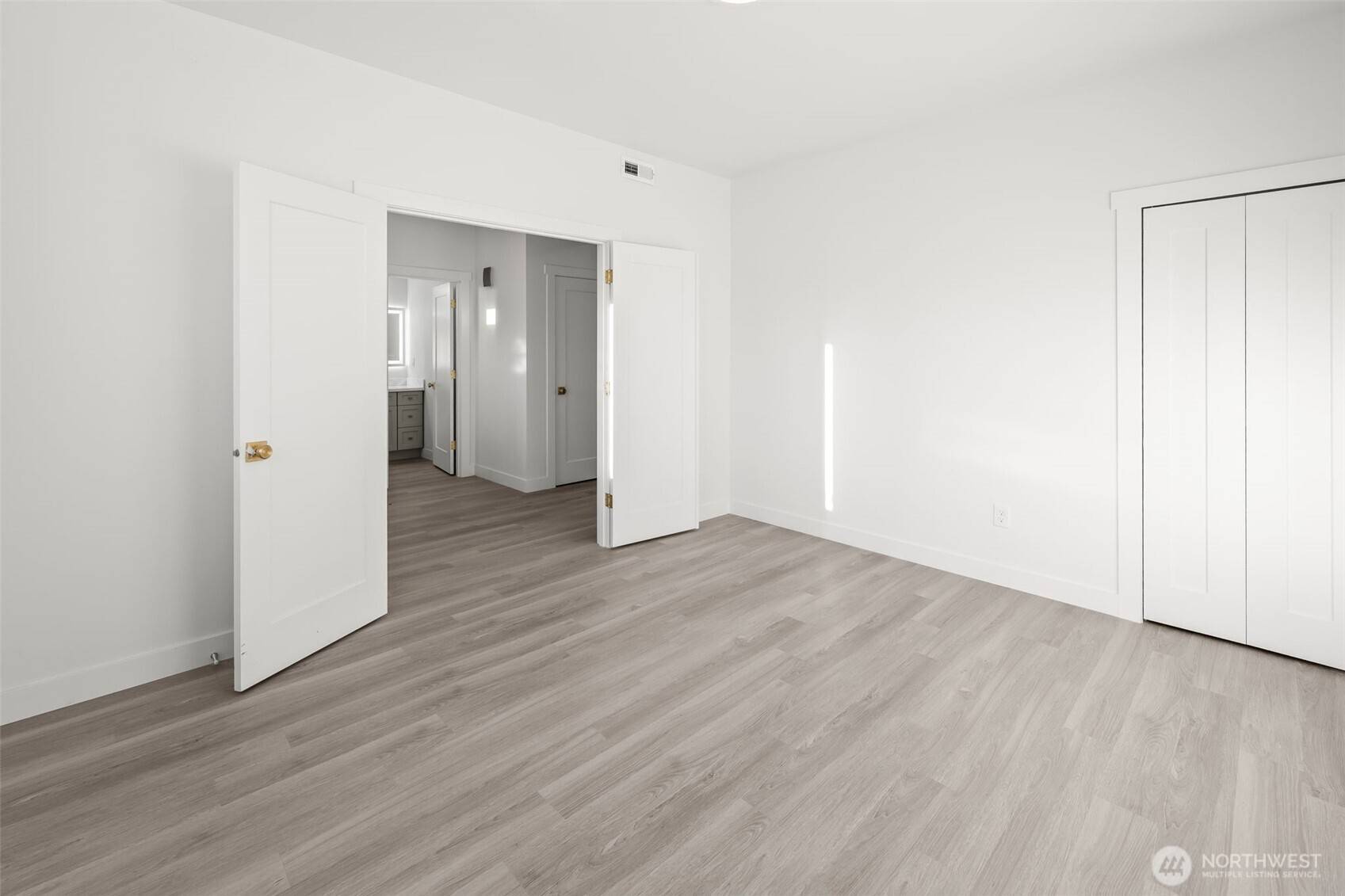 Tacoma, WA 98422,3102 44th AVE NE