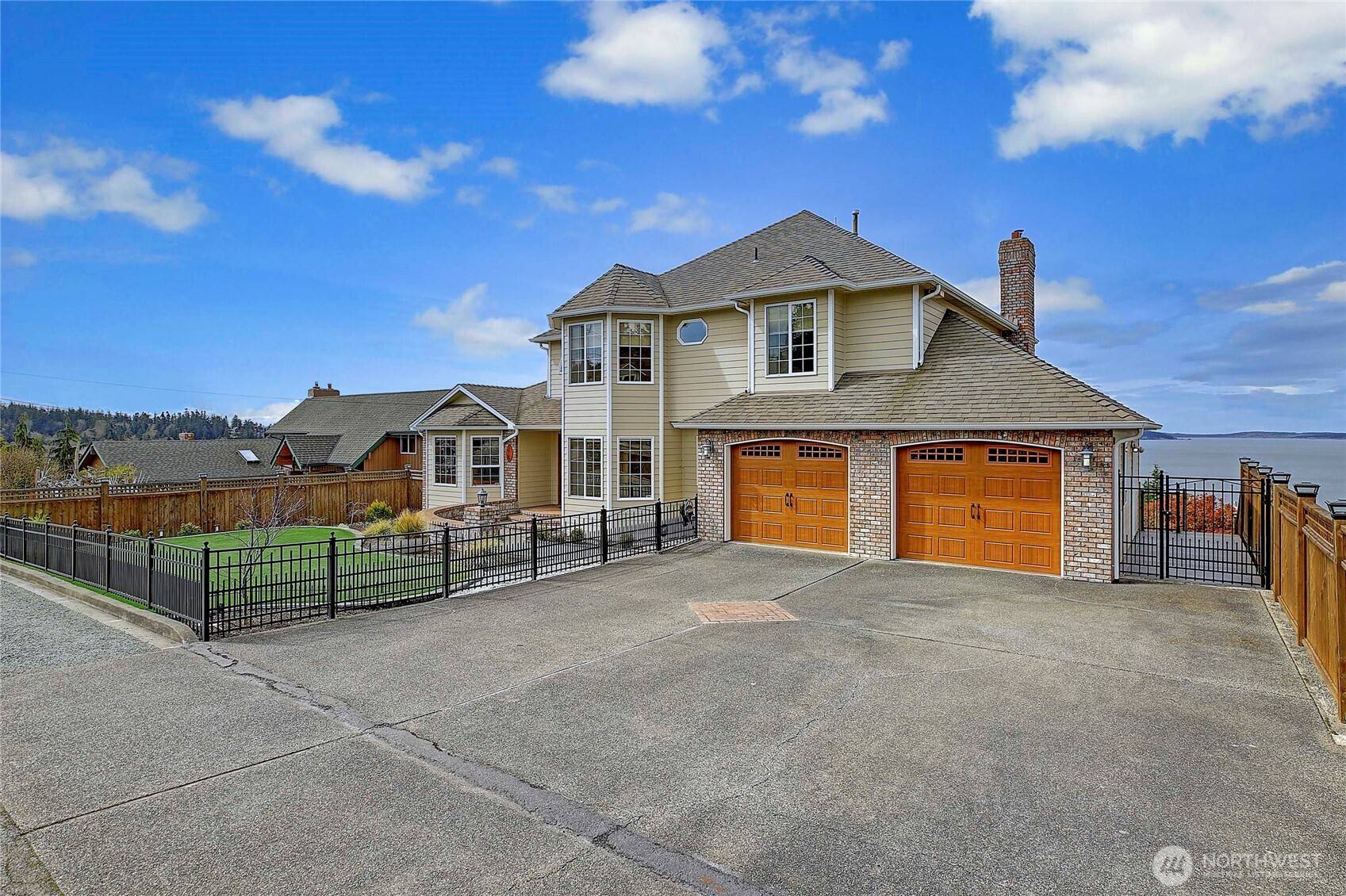 Camano Island, WA 98282,329 Burke DR