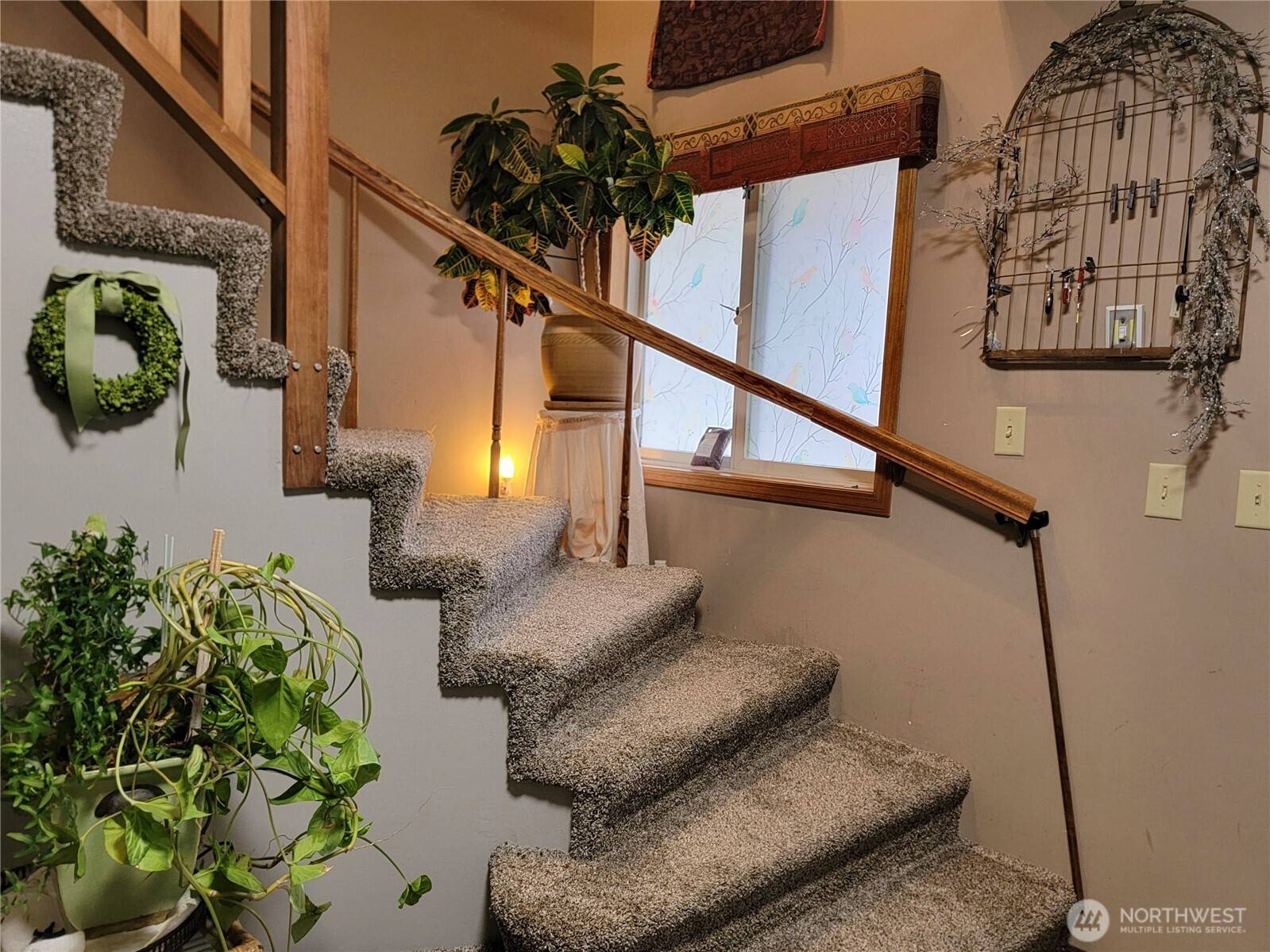 Republic, WA 99166,55 Gold Mountain RD