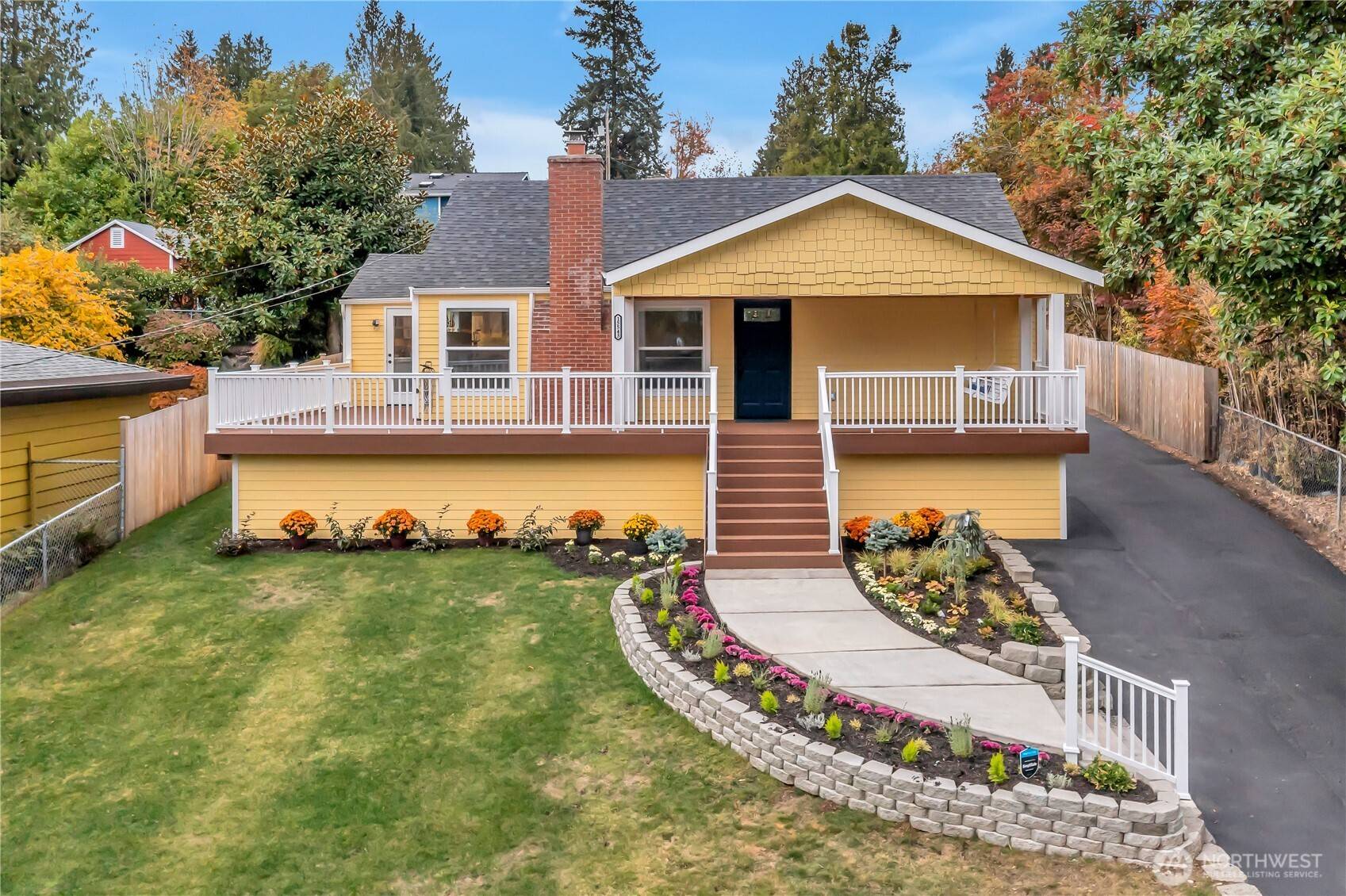 Shoreline, WA 98155,15543 11th AVE NE