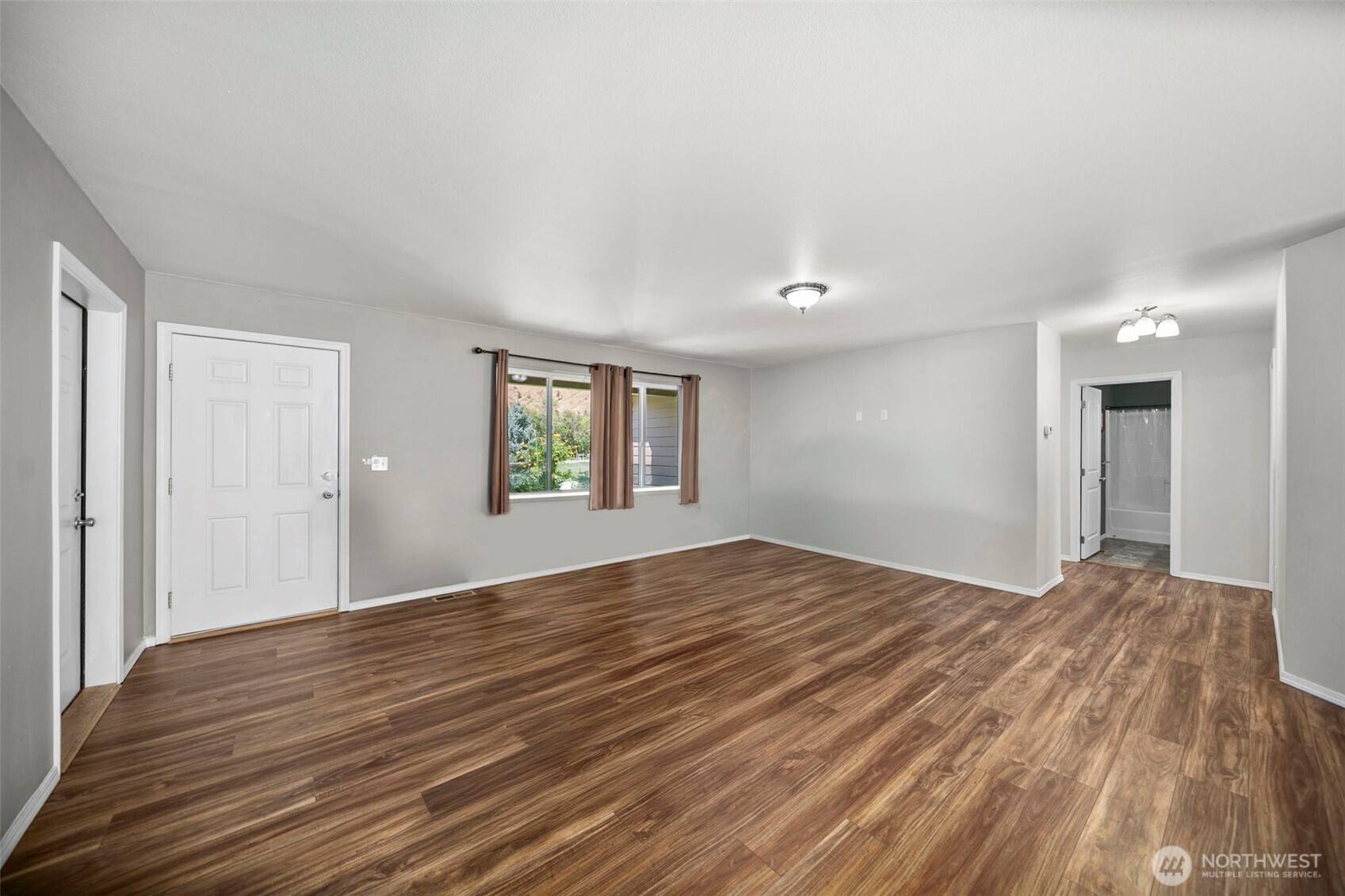 Entiat, WA 98822,6132 Entiat River RD