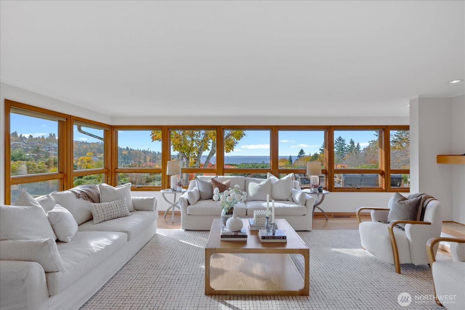 Shoreline, WA 98177,18507 15th Ave NW